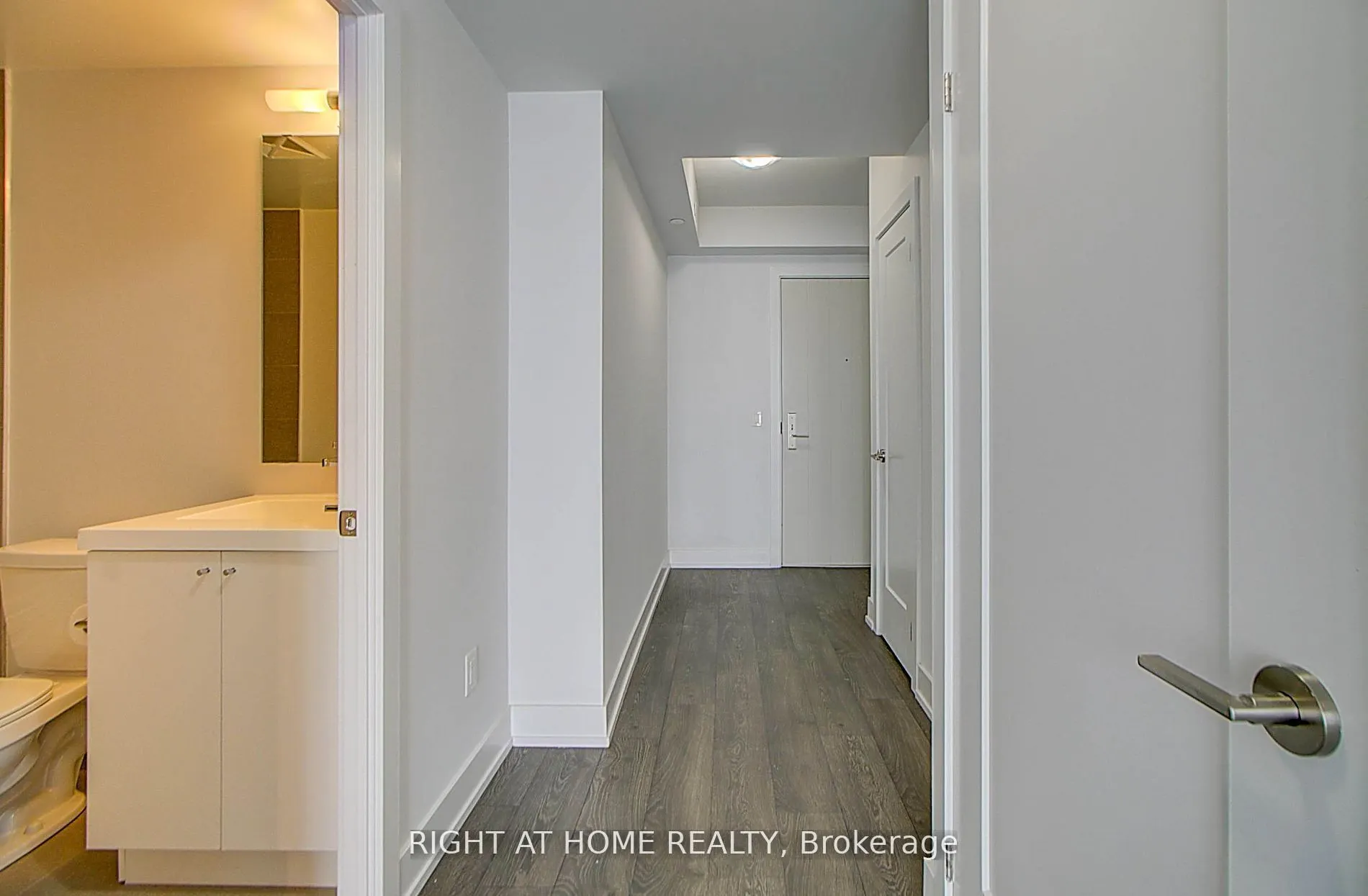 2550 Simcoe Street N, #7