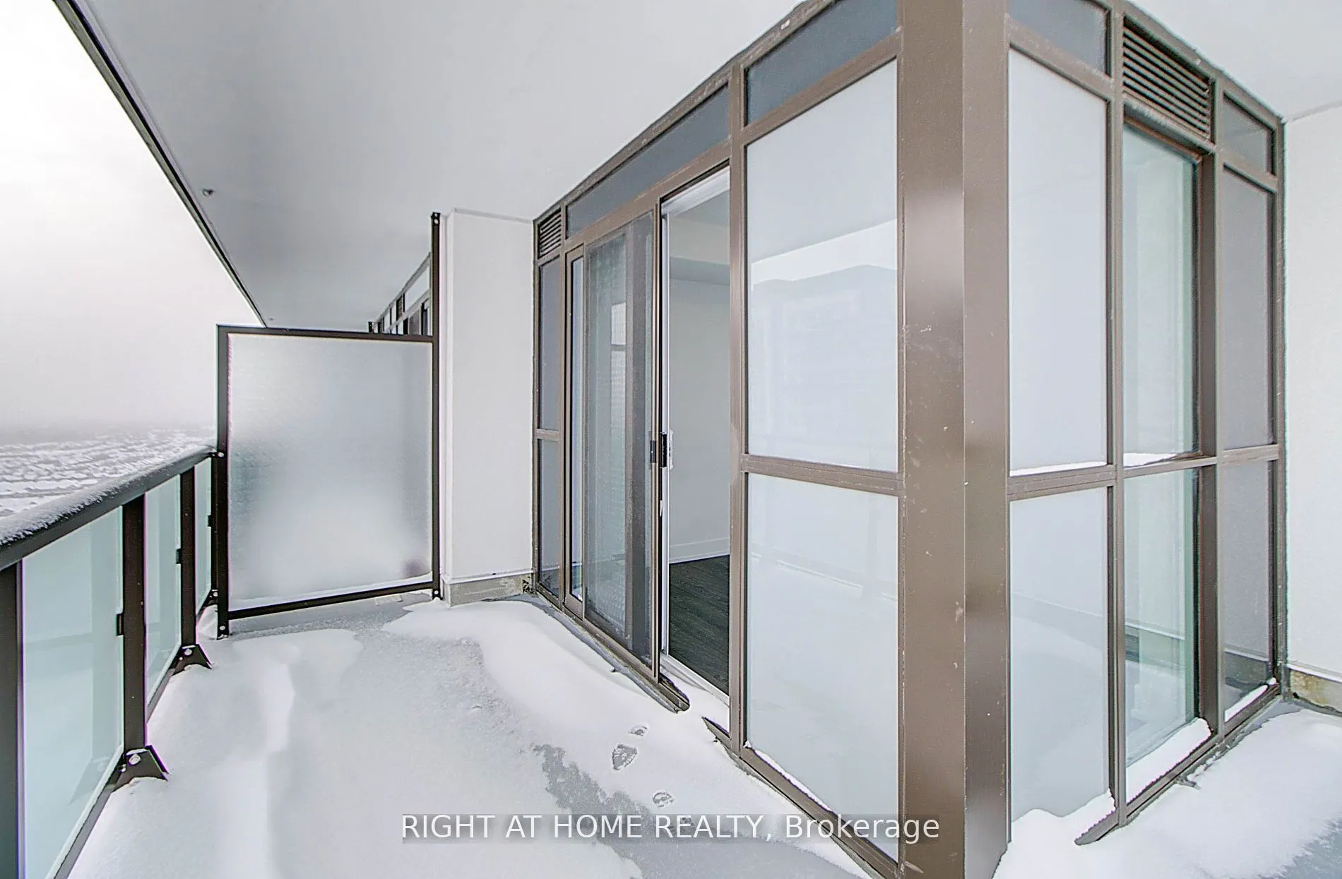 2550 Simcoe Street N, #7