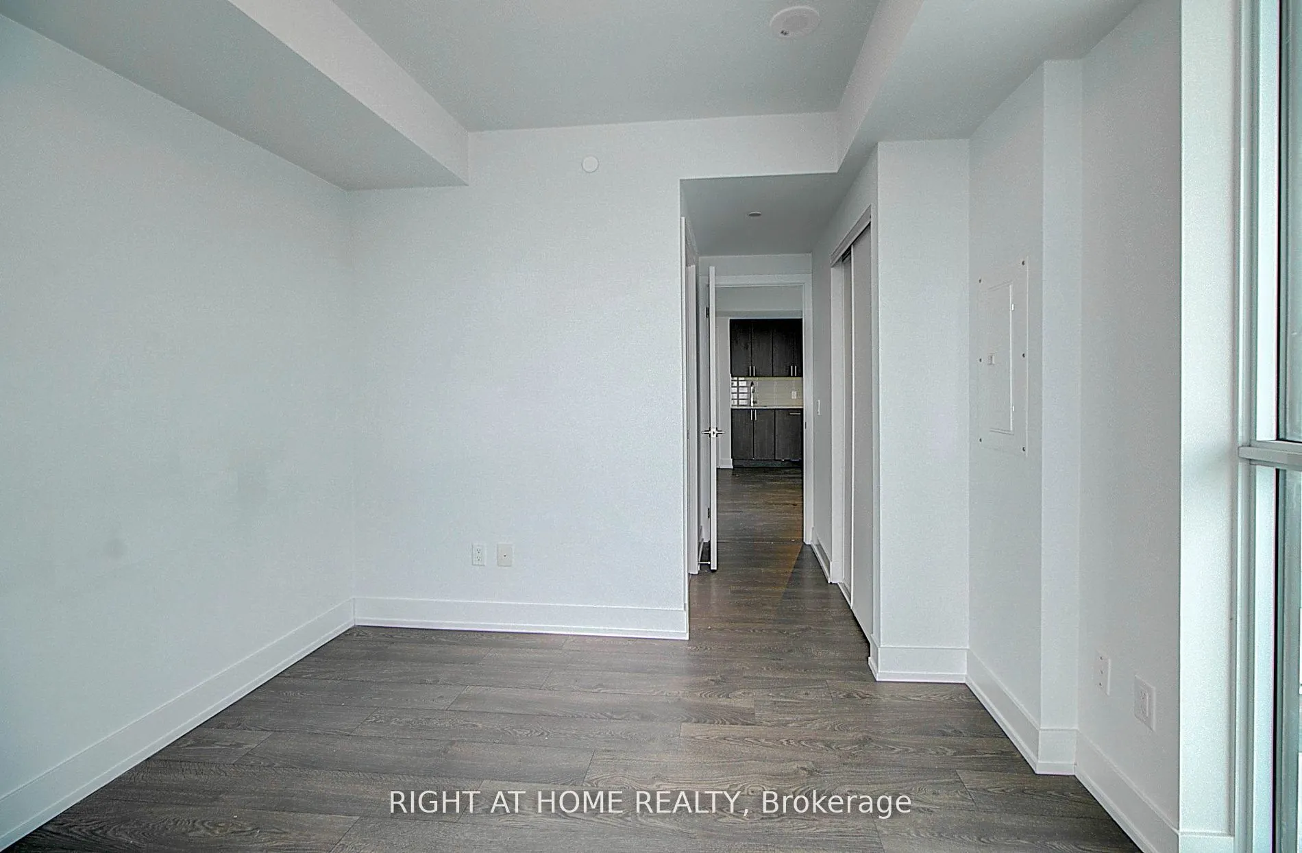 2550 Simcoe Street N, #7