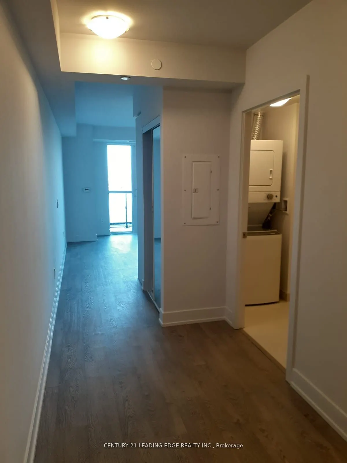 2550 Simcoe Street N, #320