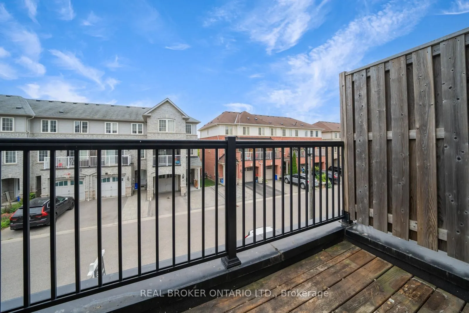 505 Rossland Road E