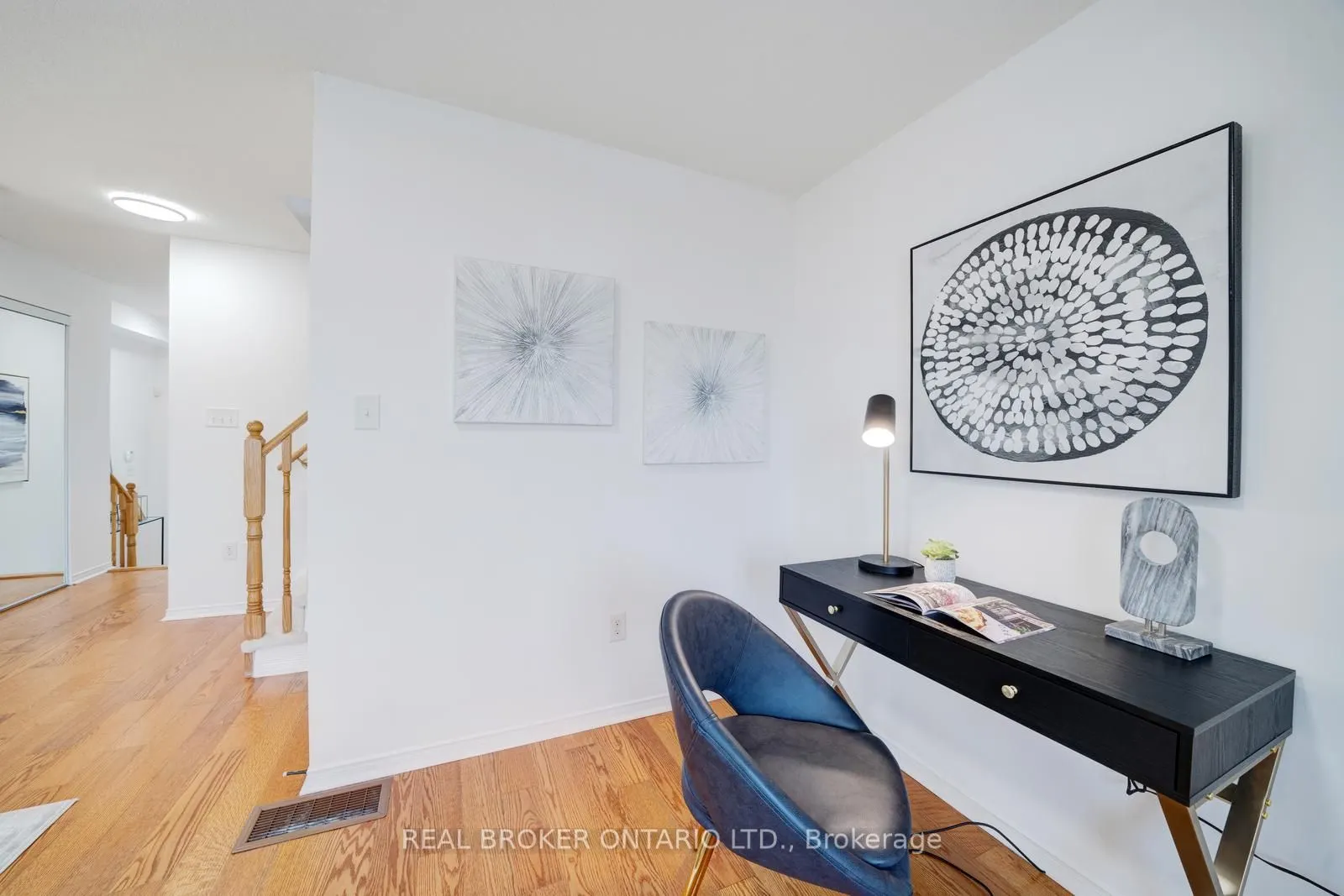 505 Rossland Road E