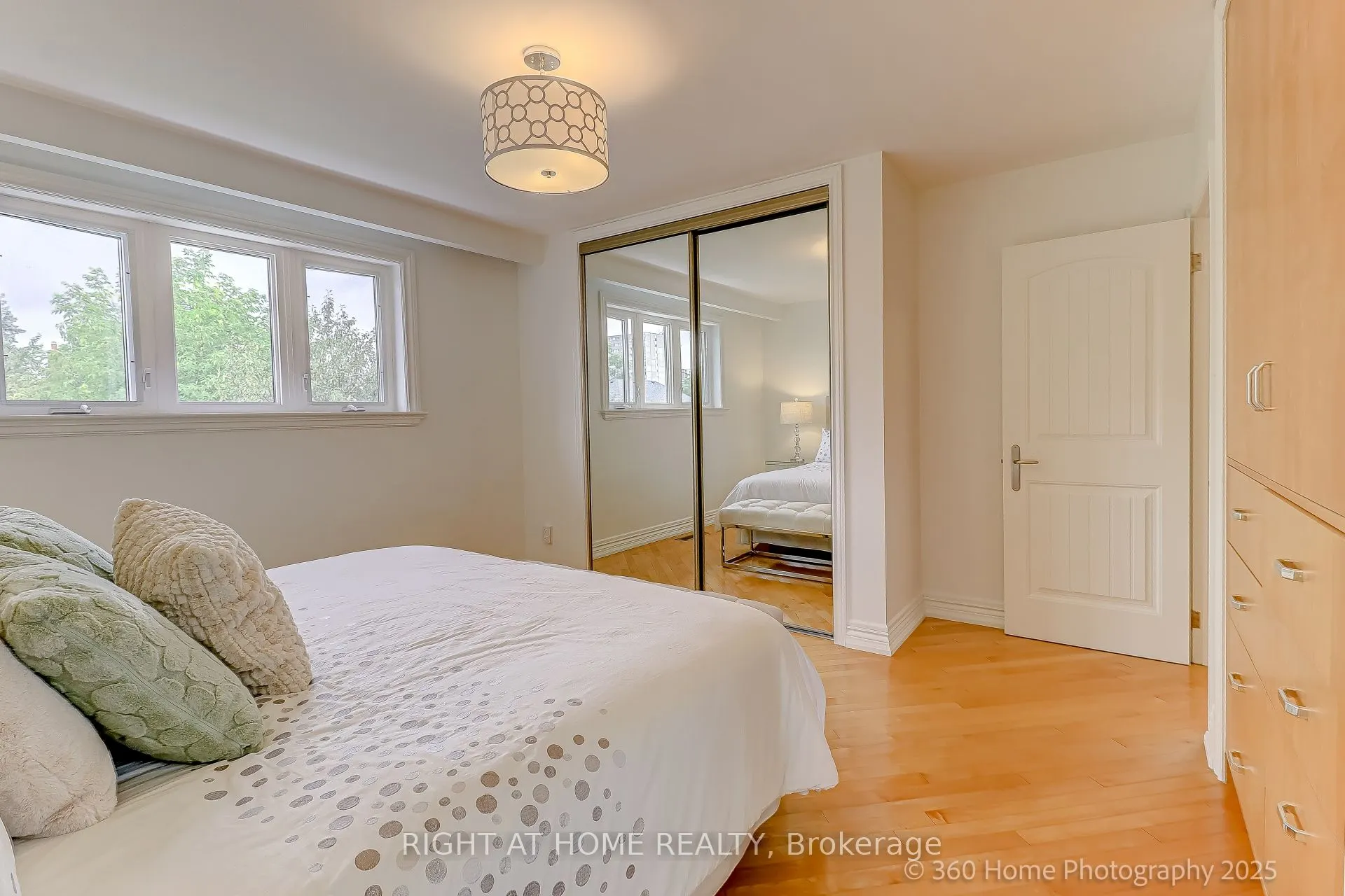 44 Beamsville Drive