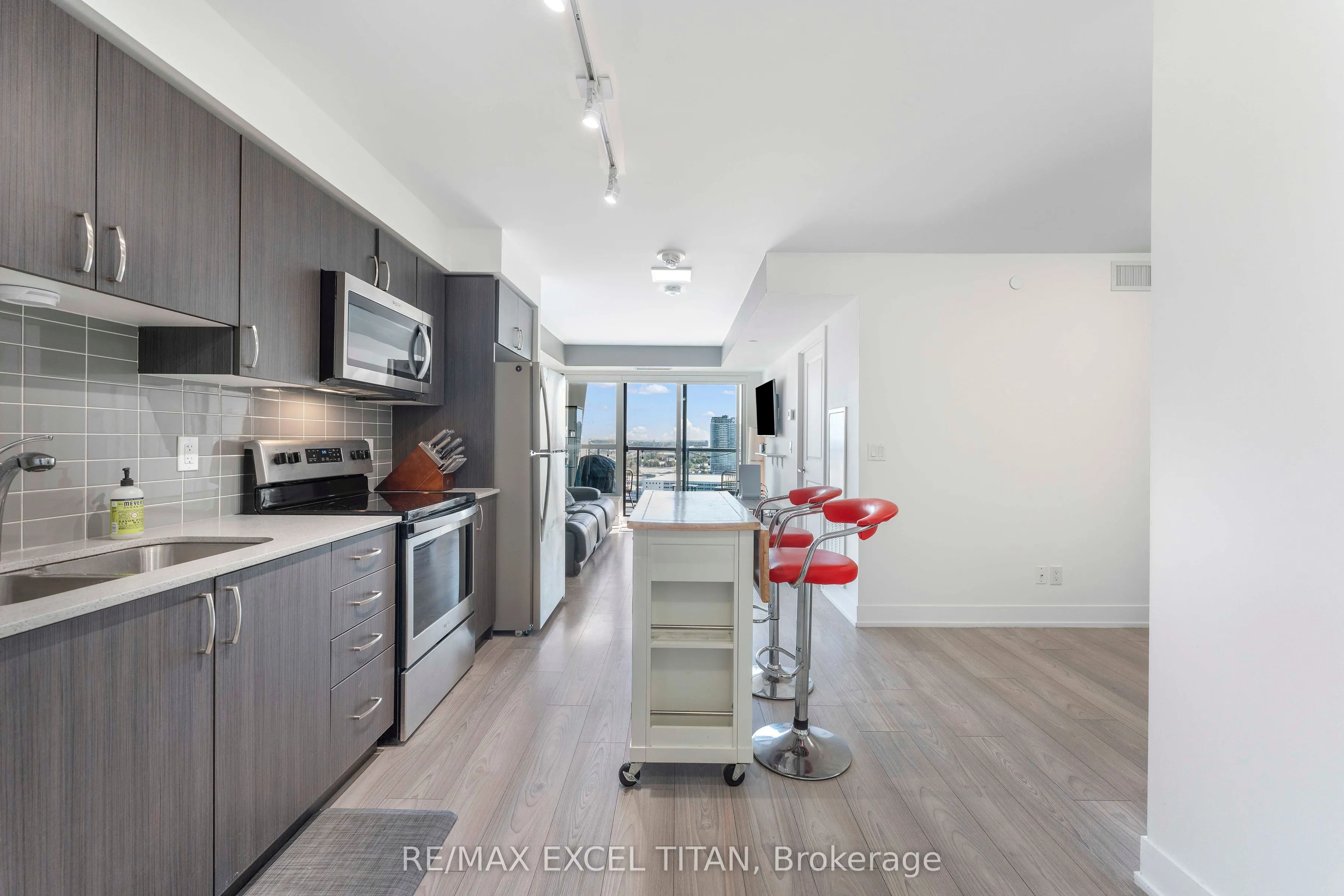 1255 Bayly Street, #1903