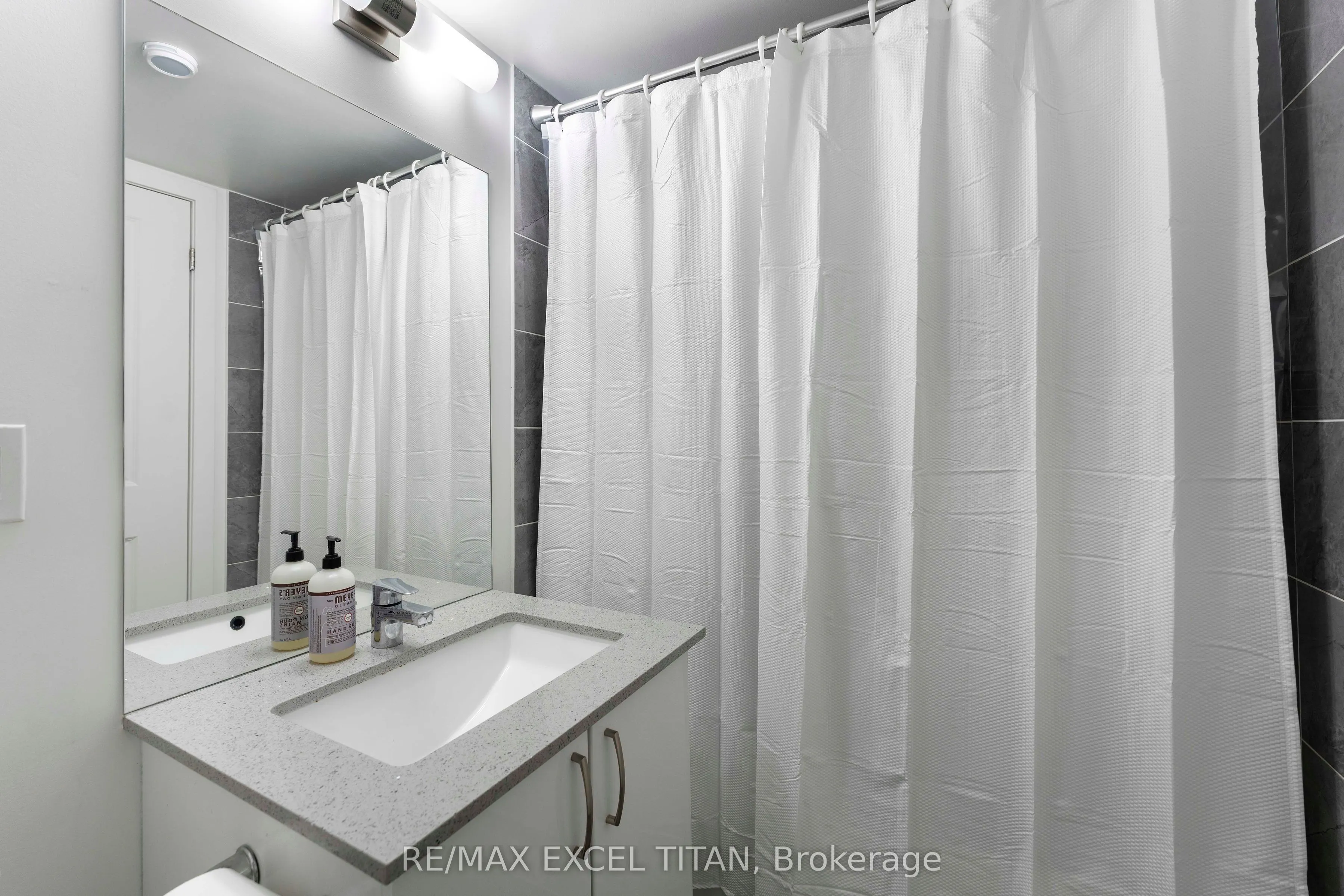 1255 Bayly Street, #1903
