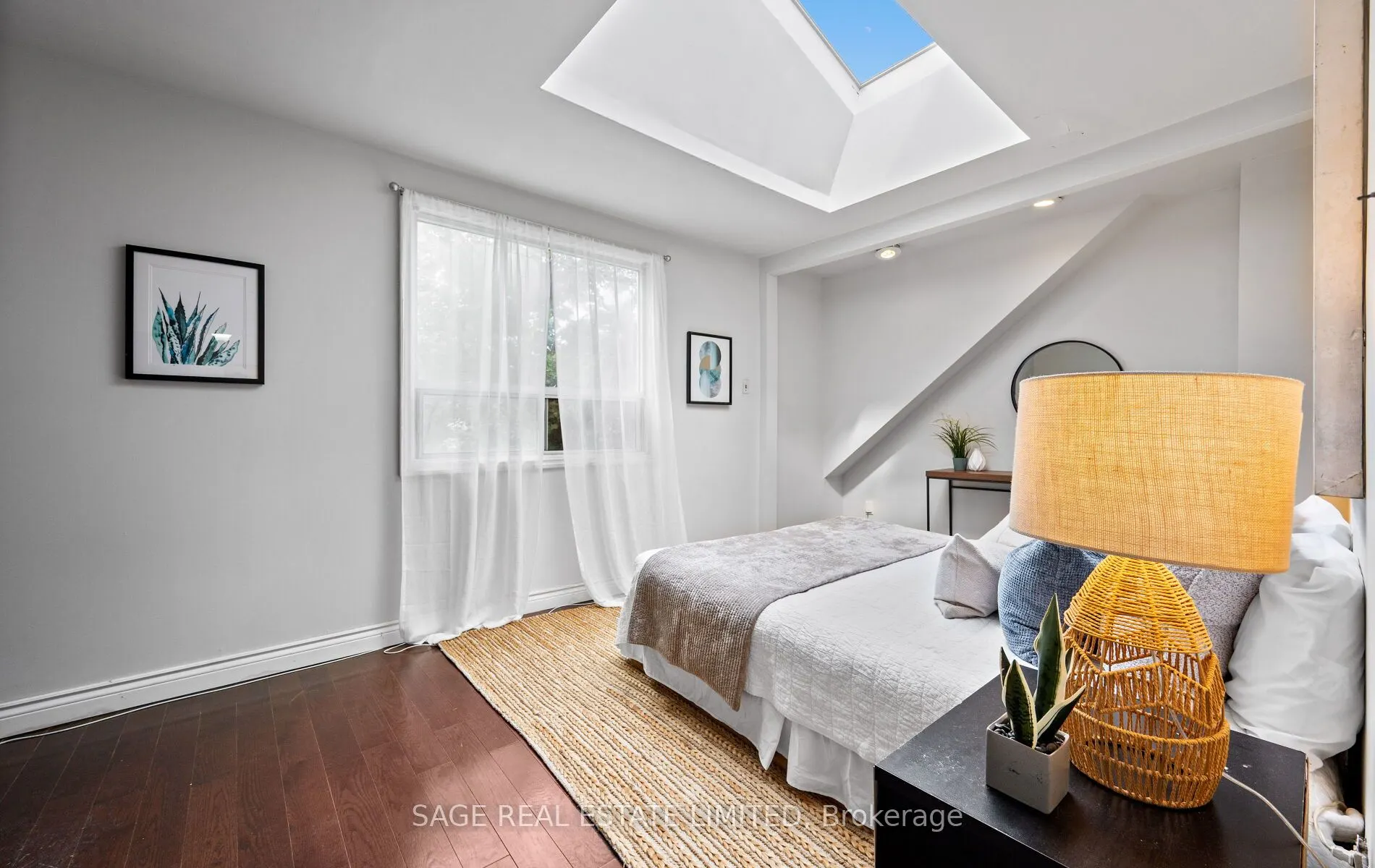 33 Avonlea Boulevard