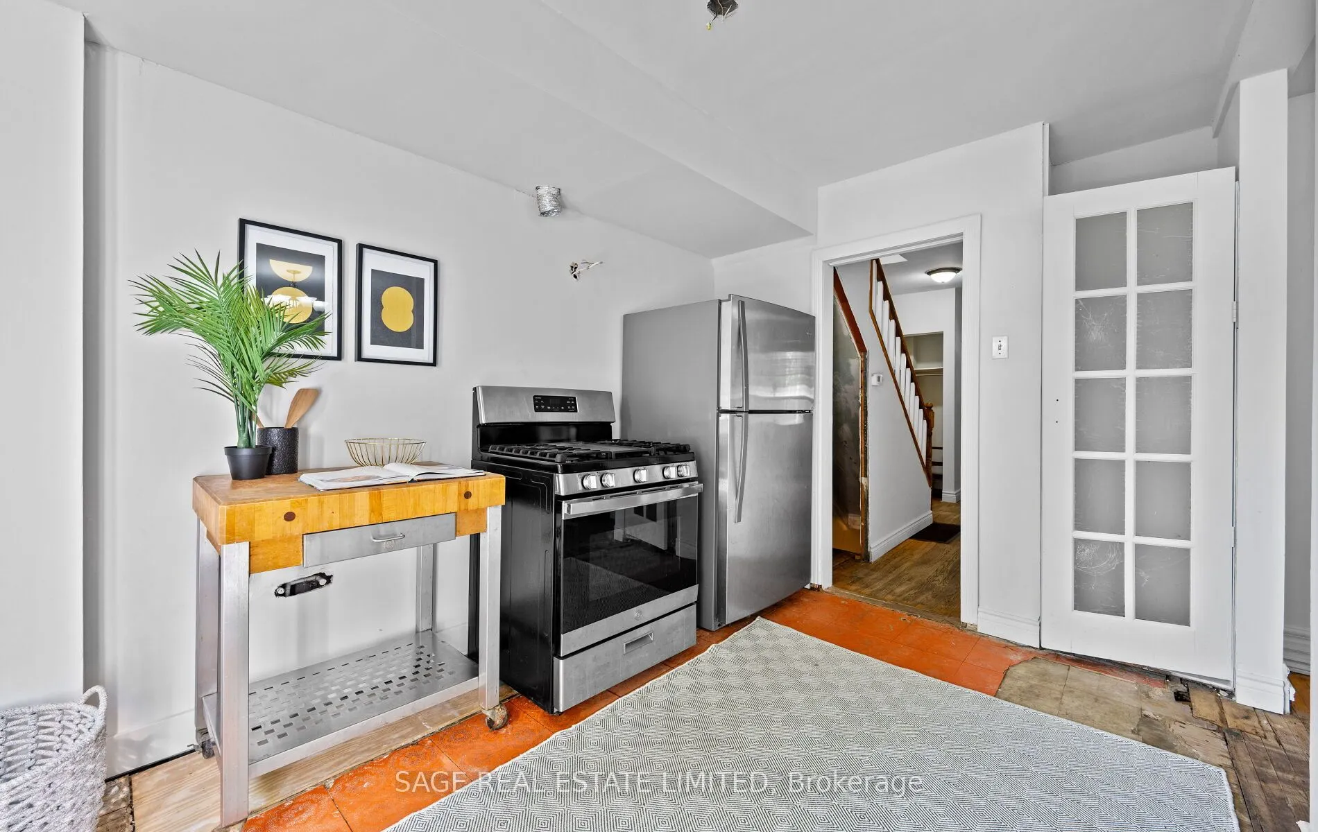 33 Avonlea Boulevard