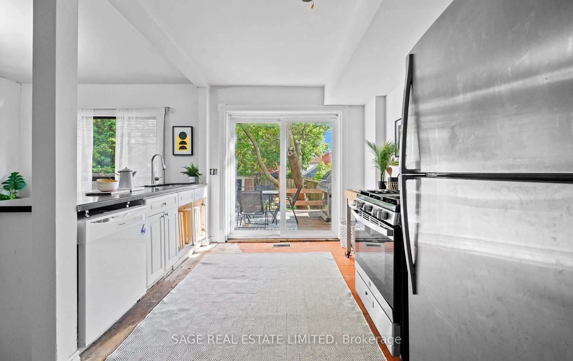 33 Avonlea Boulevard