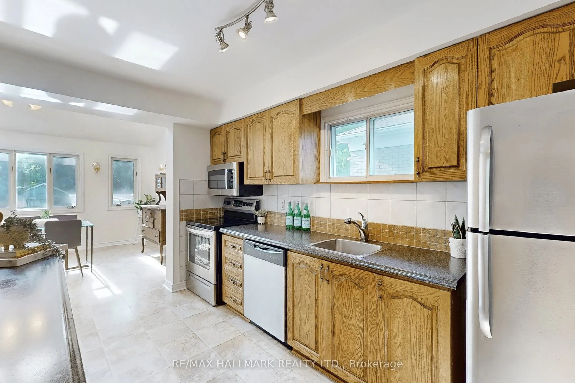 6 Gradwell Drive