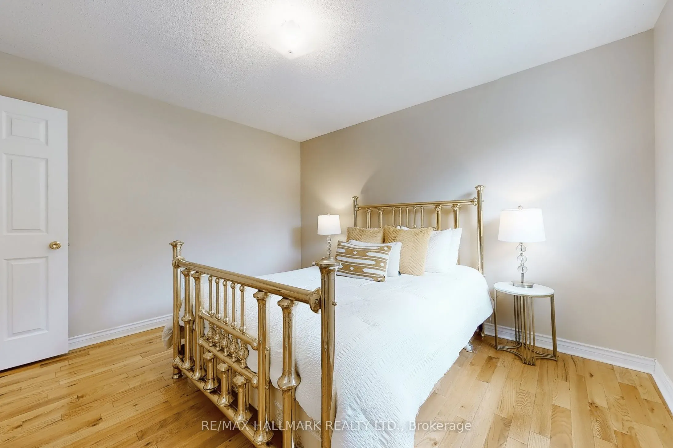 6 Gradwell Drive