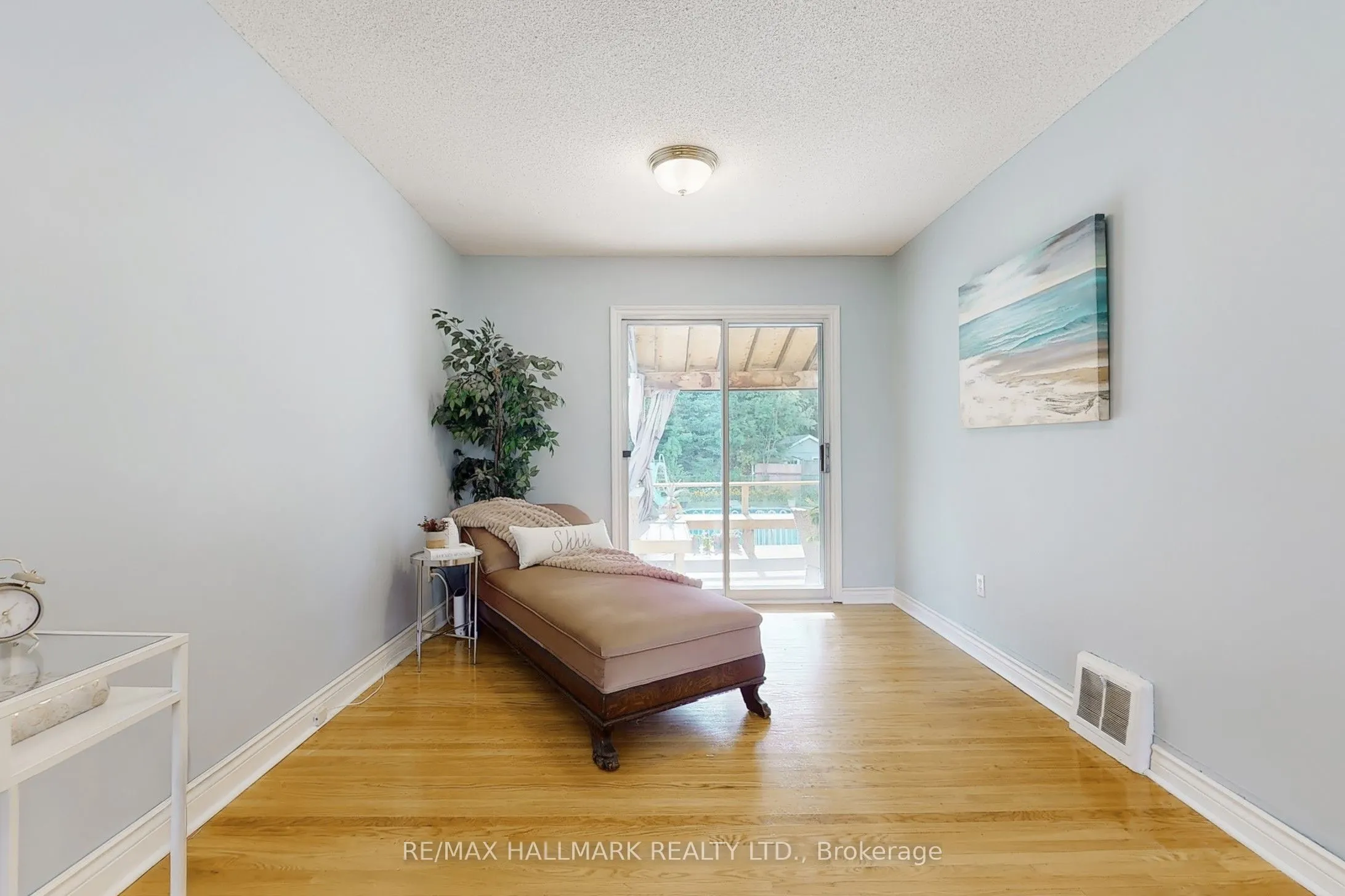 6 Gradwell Drive