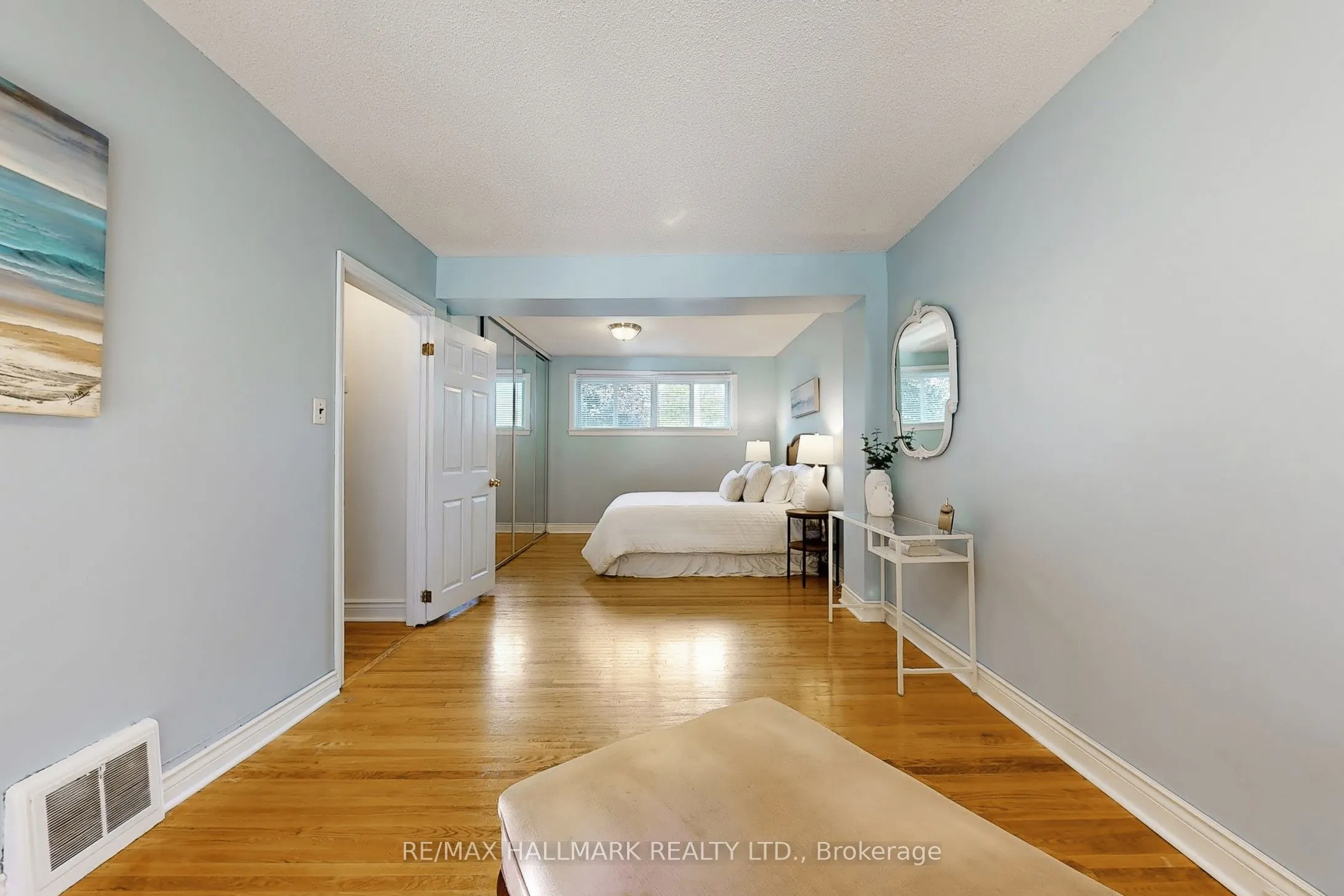 6 Gradwell Drive