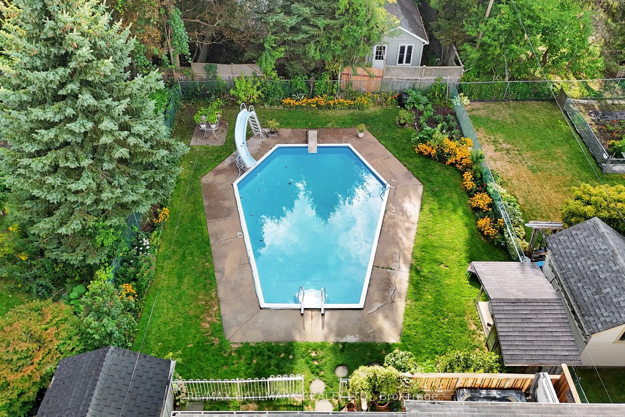 6 Gradwell Drive