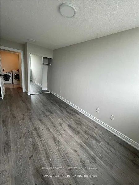 100 Wingarden Court, #1105