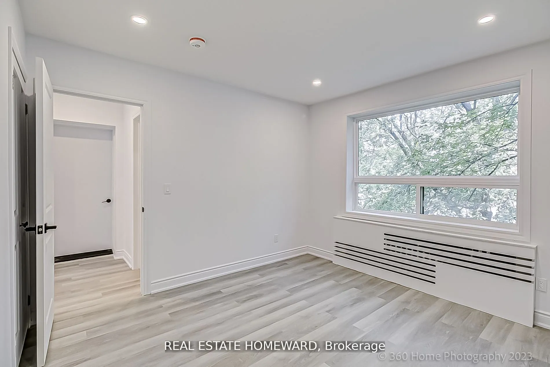 419 Woodbine Avenue, #8