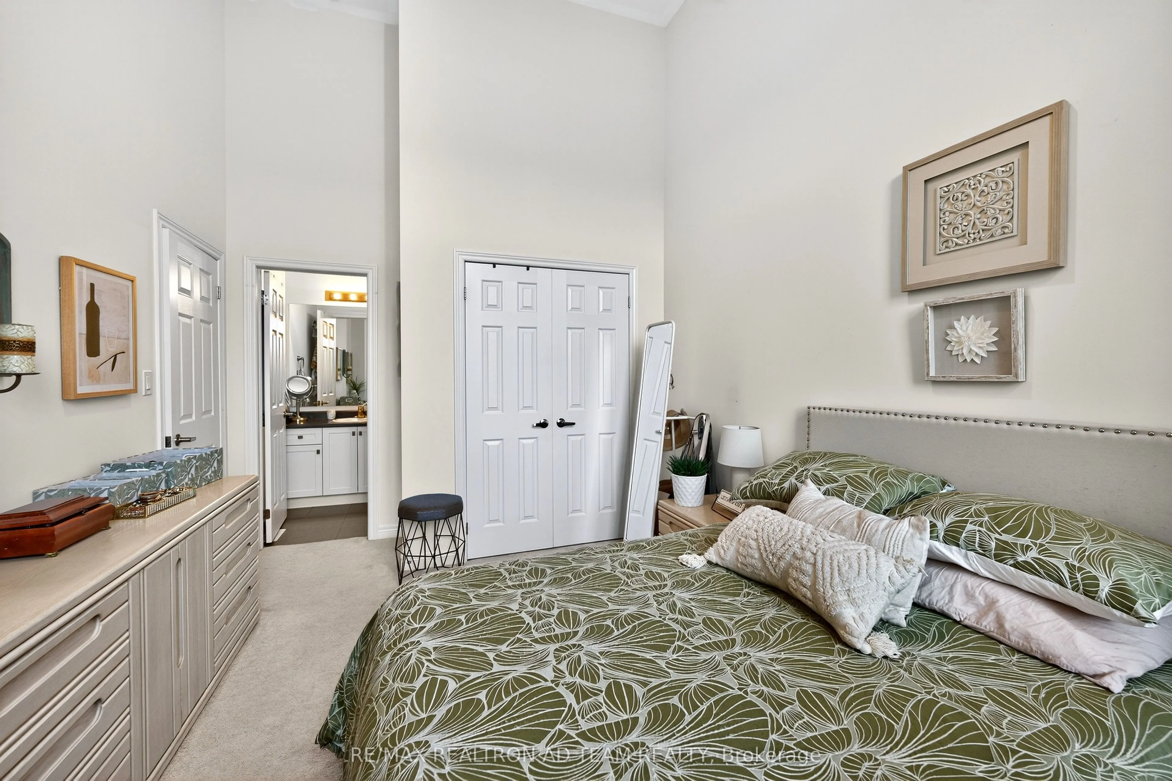 1153 Enchanted Crescent