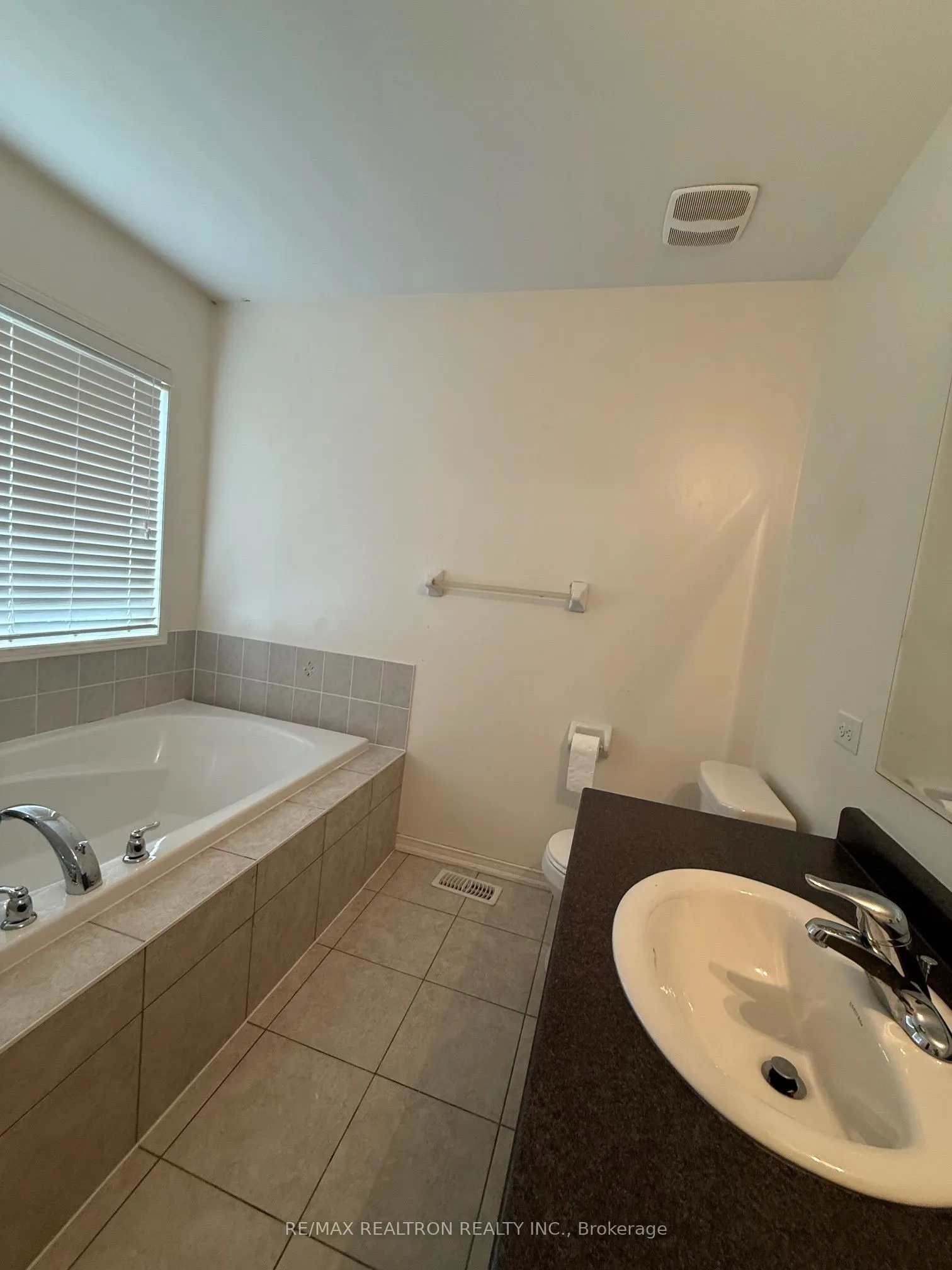 45 Skelton Crescent