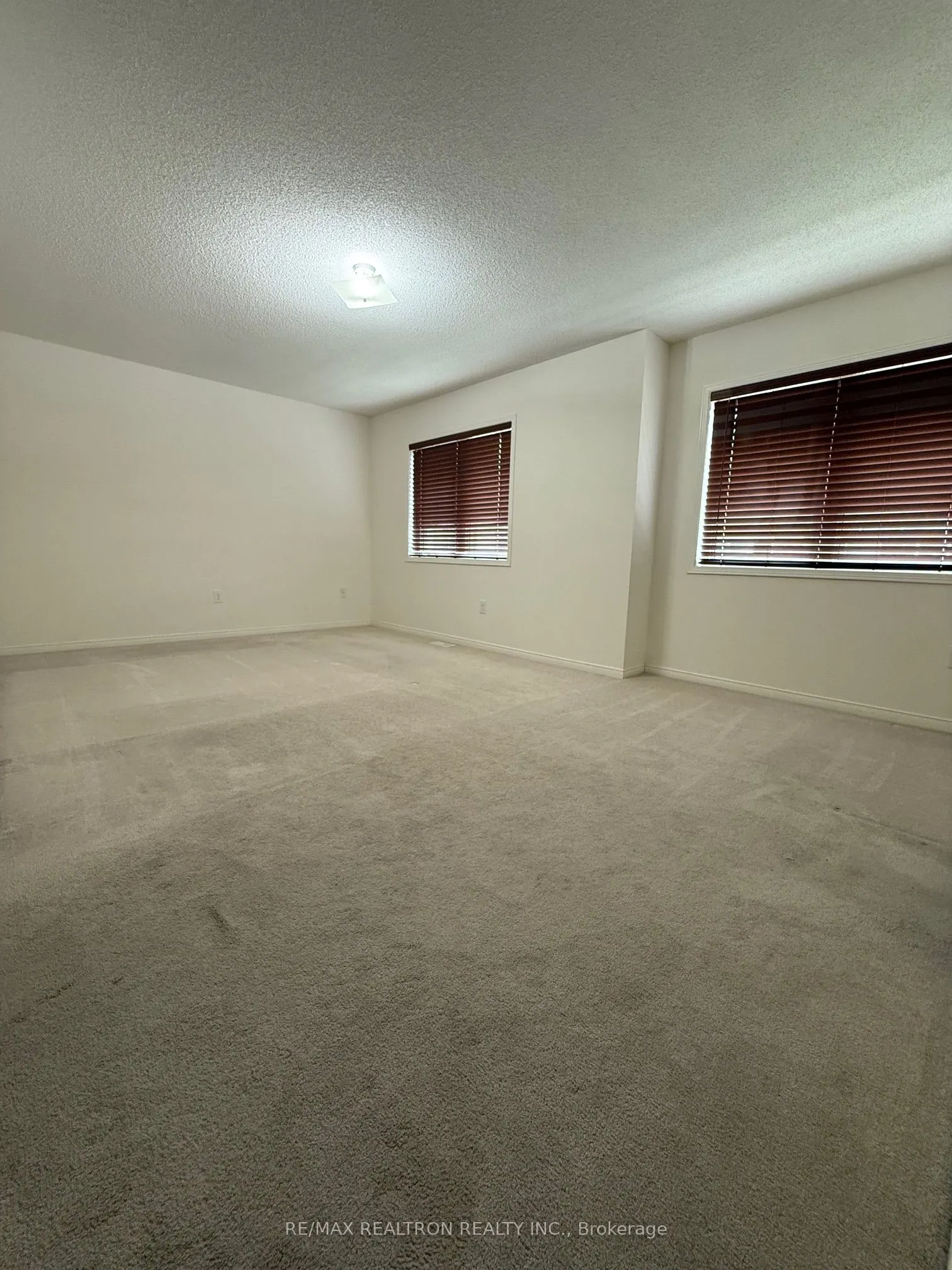 45 Skelton Crescent