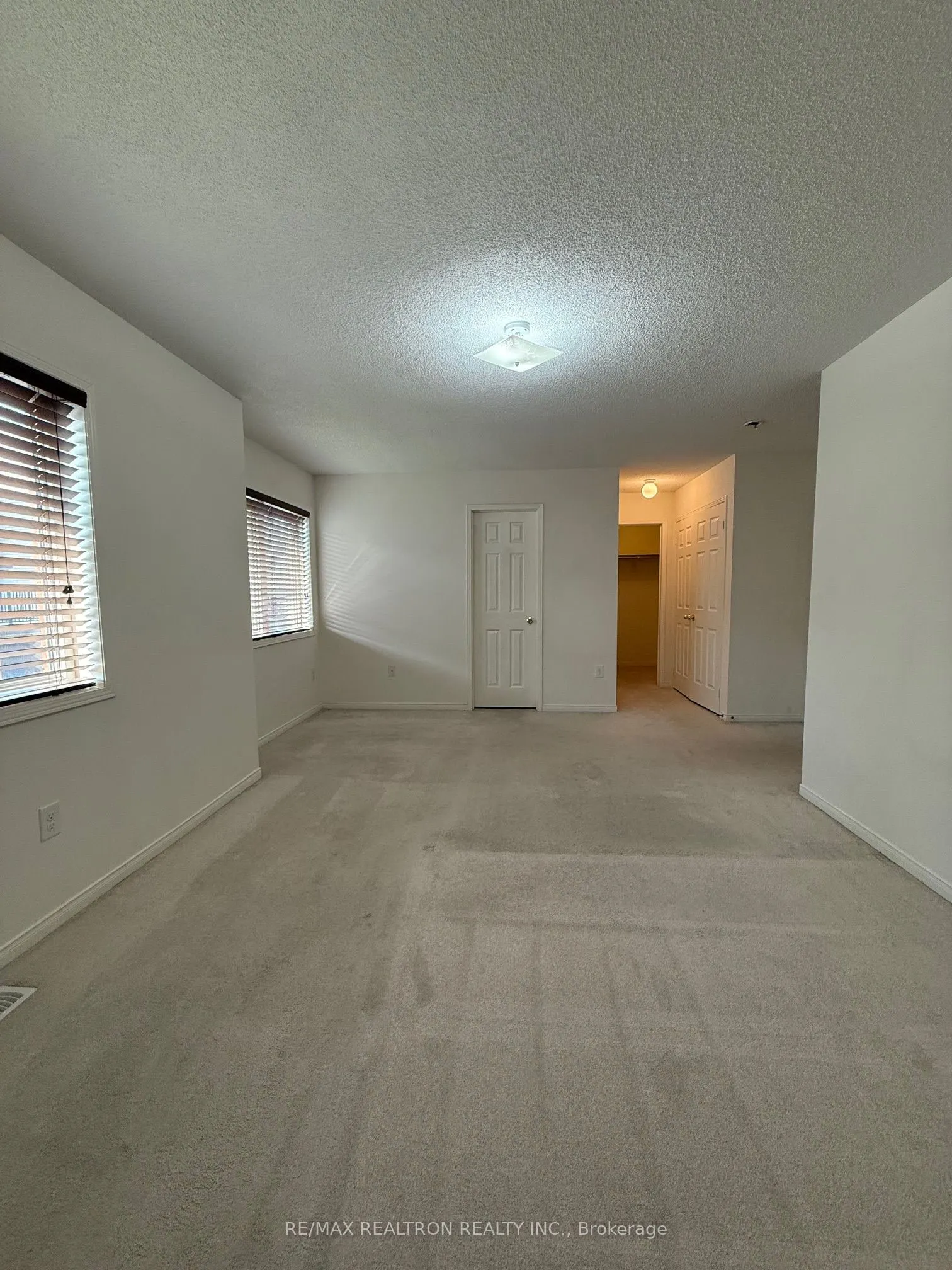 45 Skelton Crescent