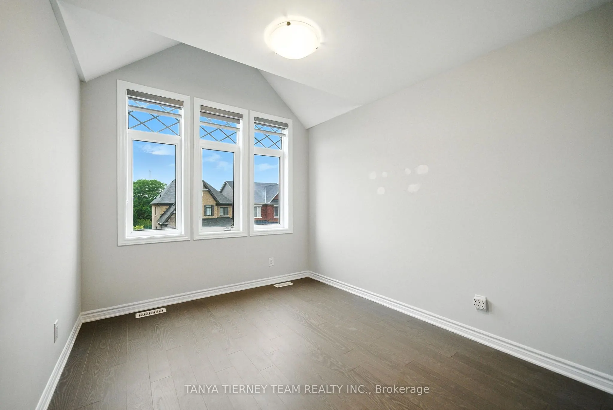 95 Bremner Street