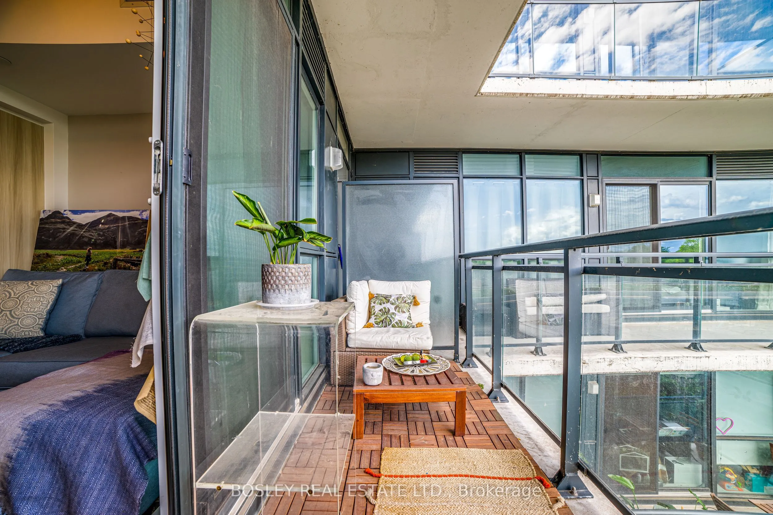 1190 Dundas Street, #601
