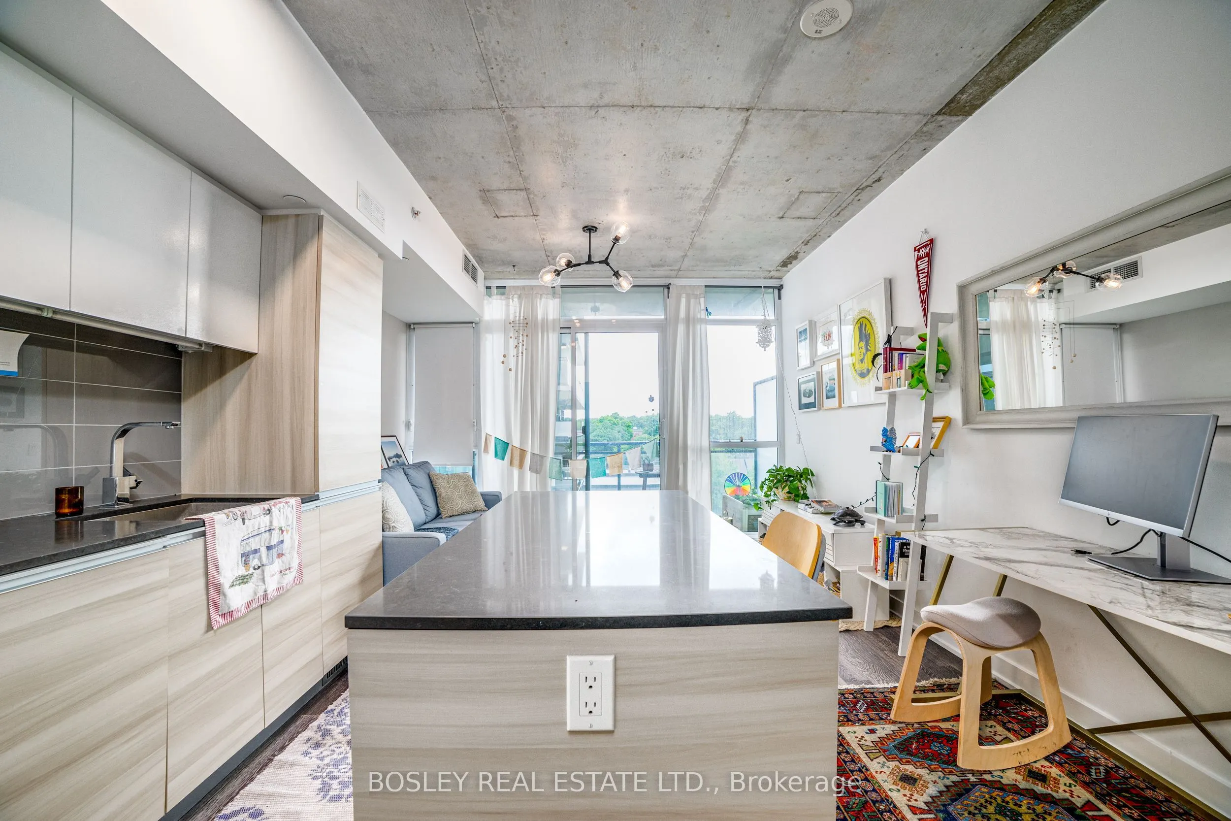 1190 Dundas Street, #601