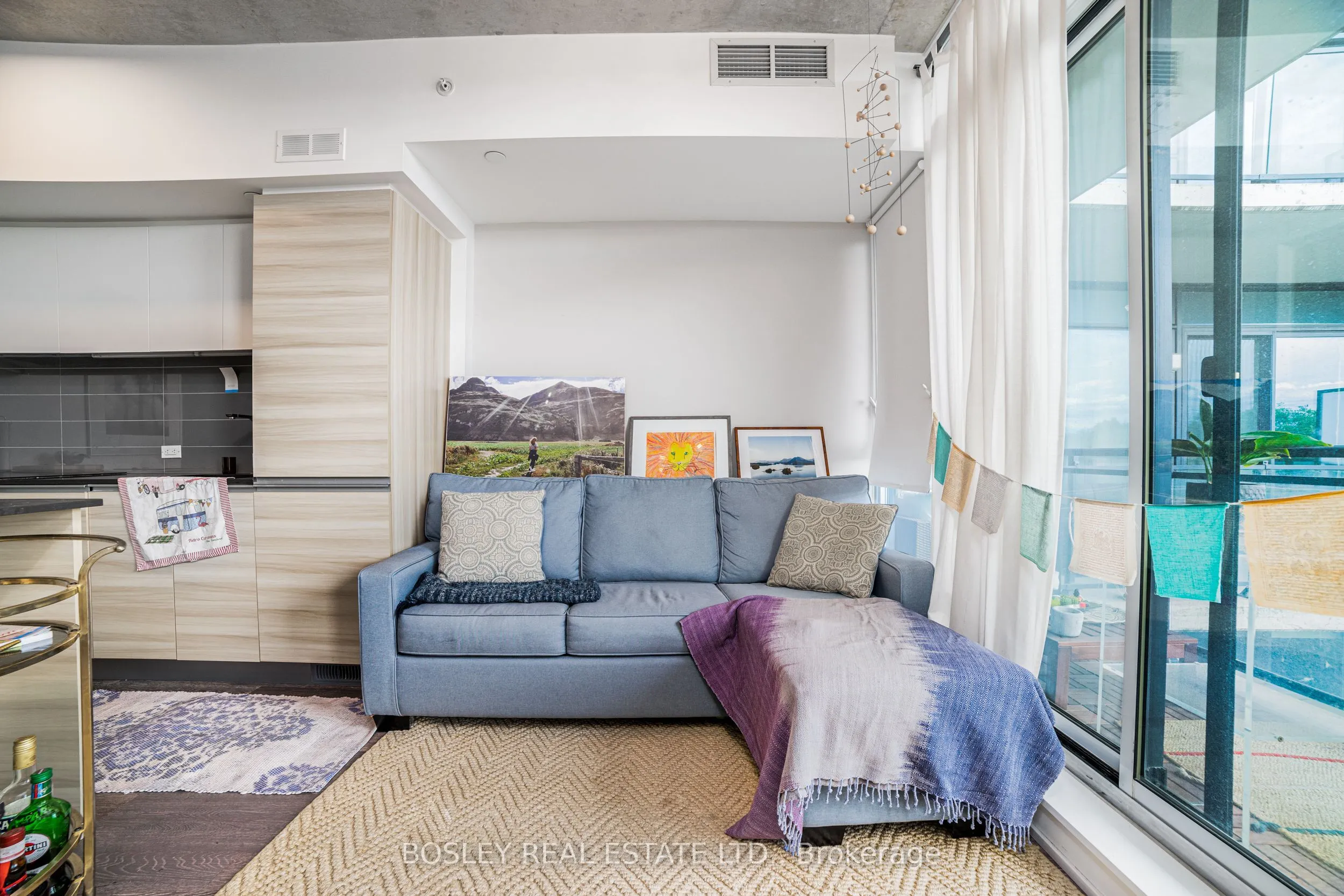 1190 Dundas Street, #601