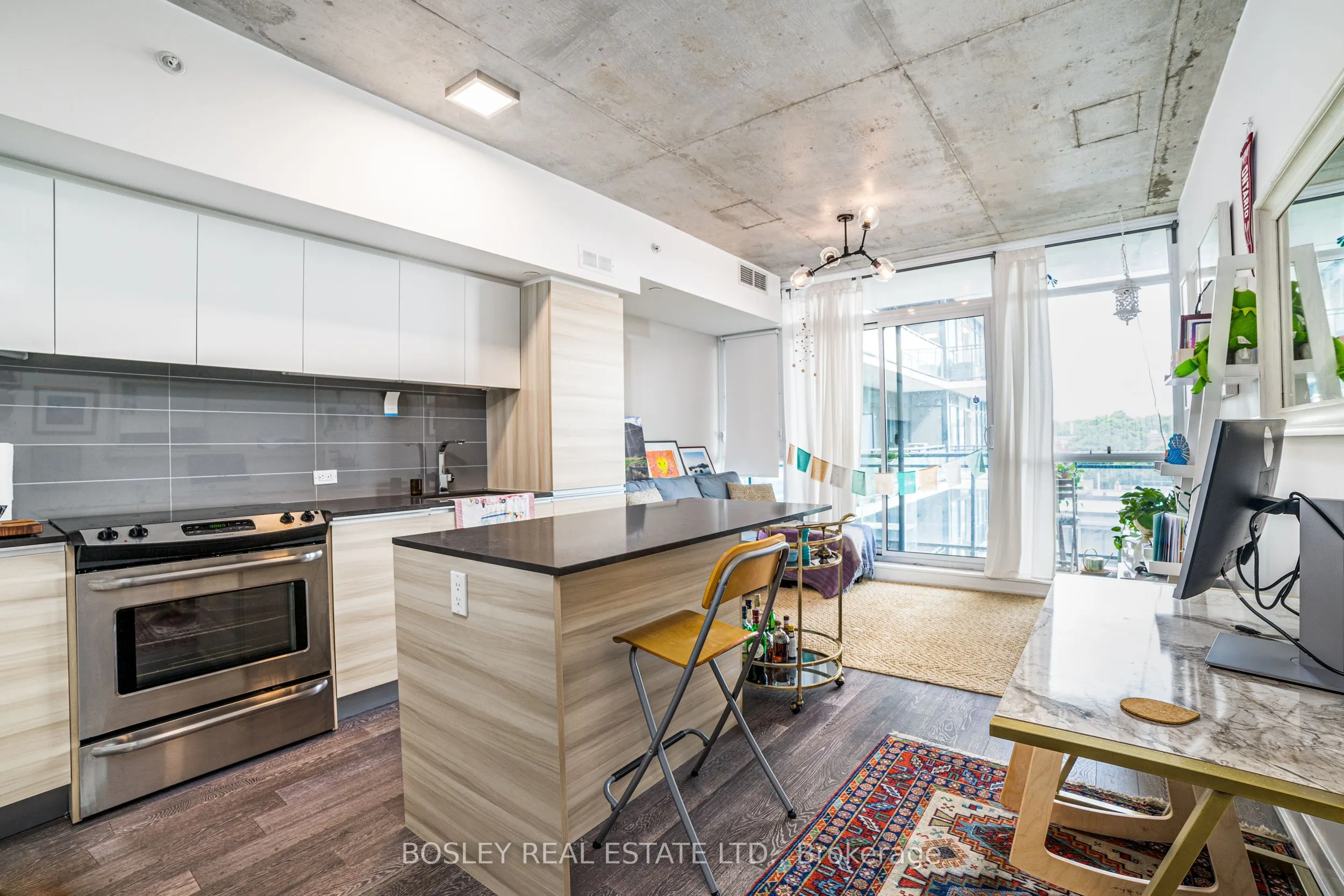 1190 Dundas Street, #601