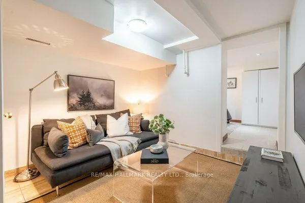 736 Woodbine Avenue, #Lower