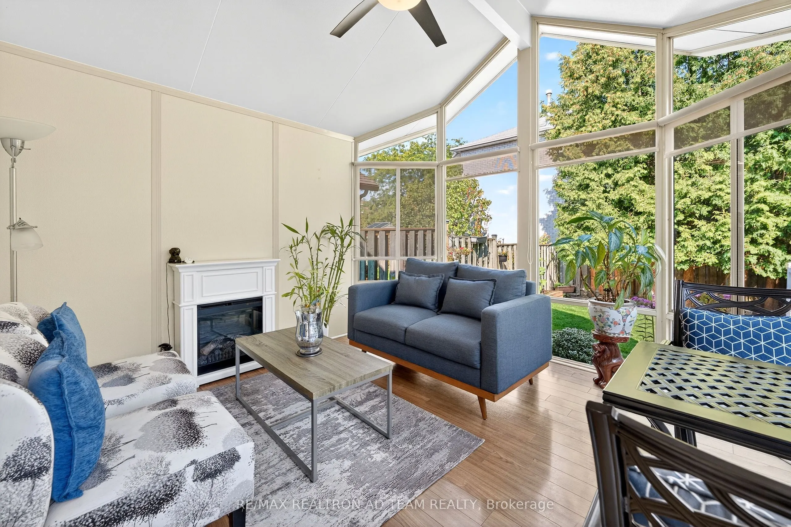 1303 Redwood Lane