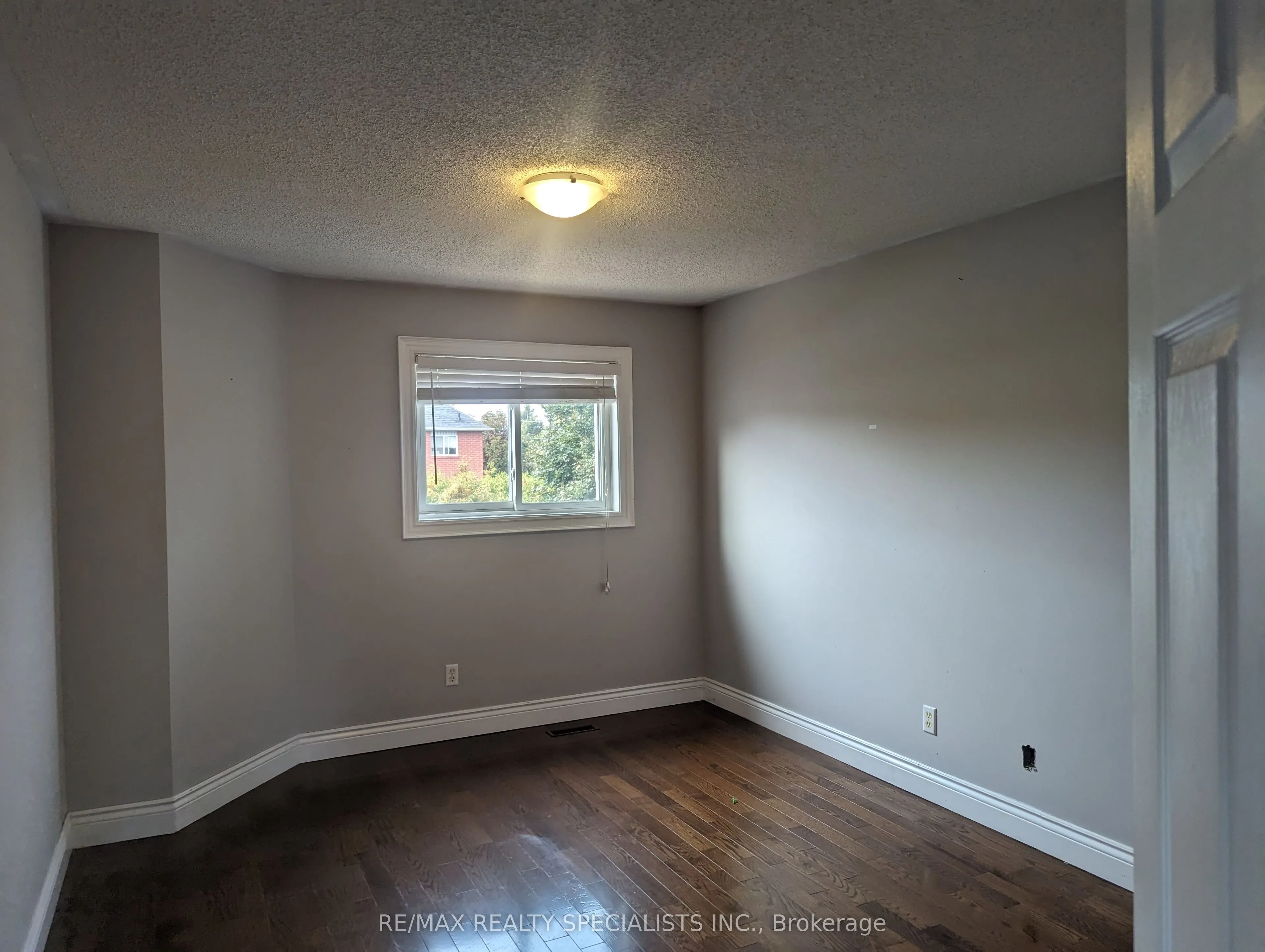 34 FLAXMAN Avenue