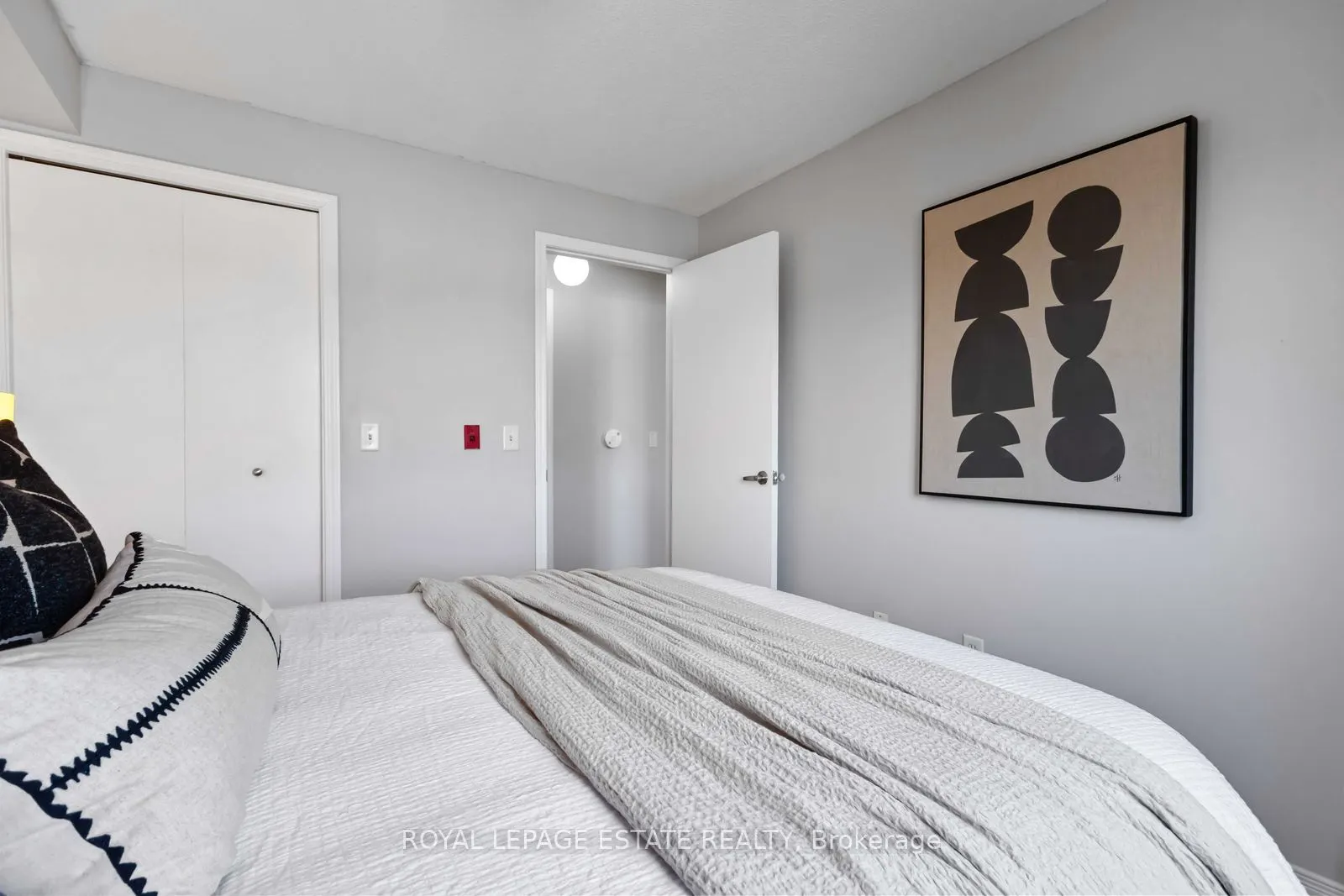 684 Warden Avenue, #325