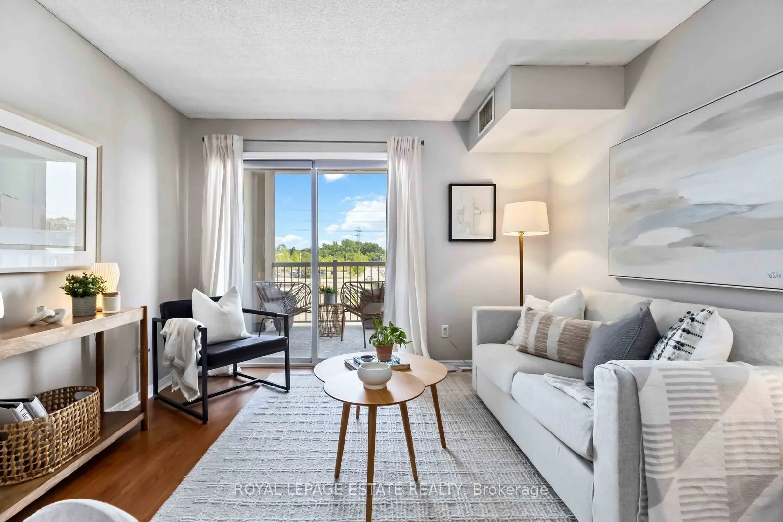 684 Warden Avenue, #325