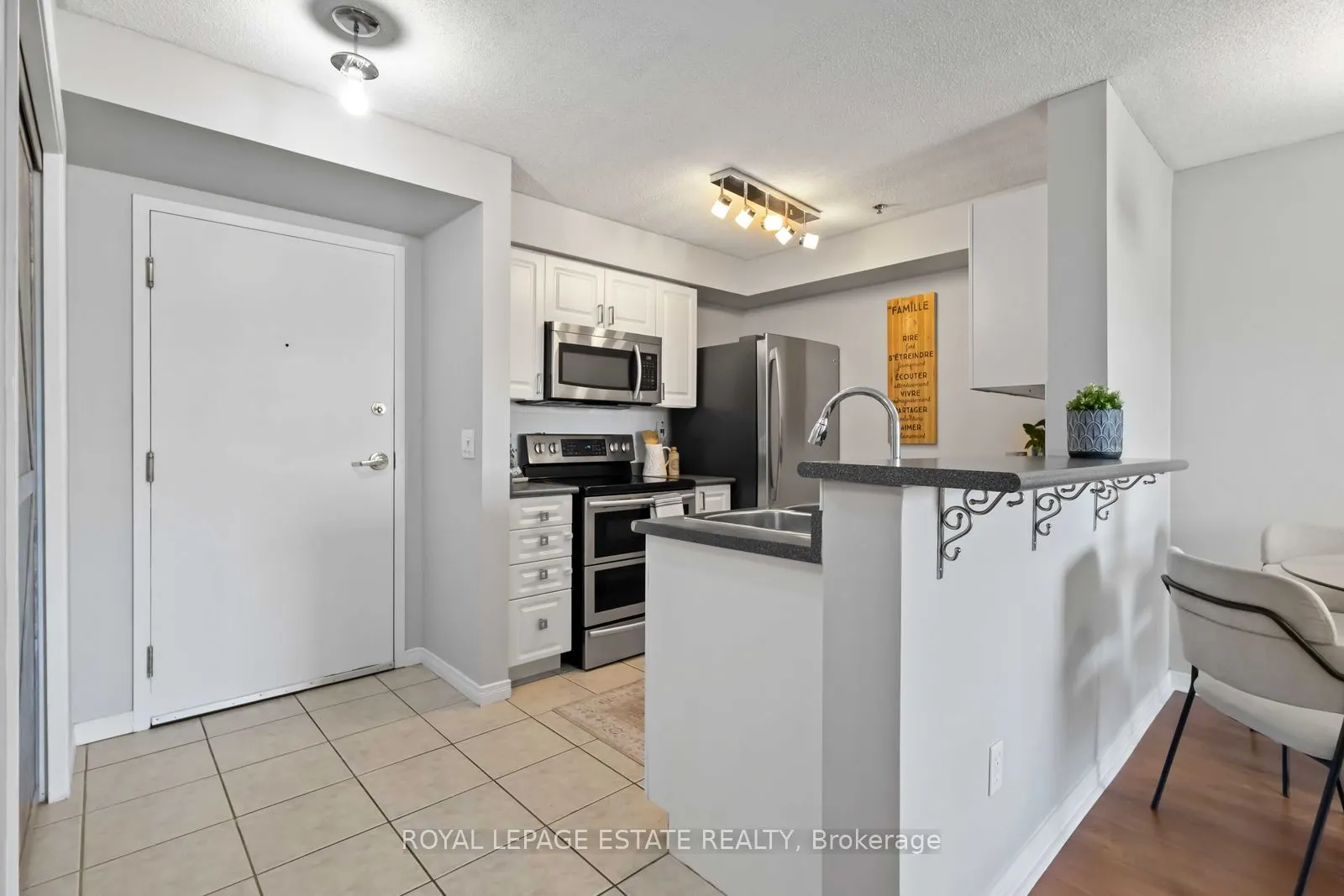 684 Warden Avenue, #325