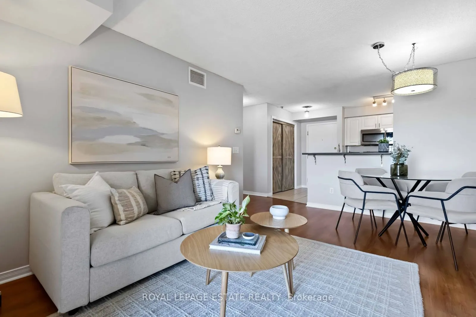 684 Warden Avenue, #325