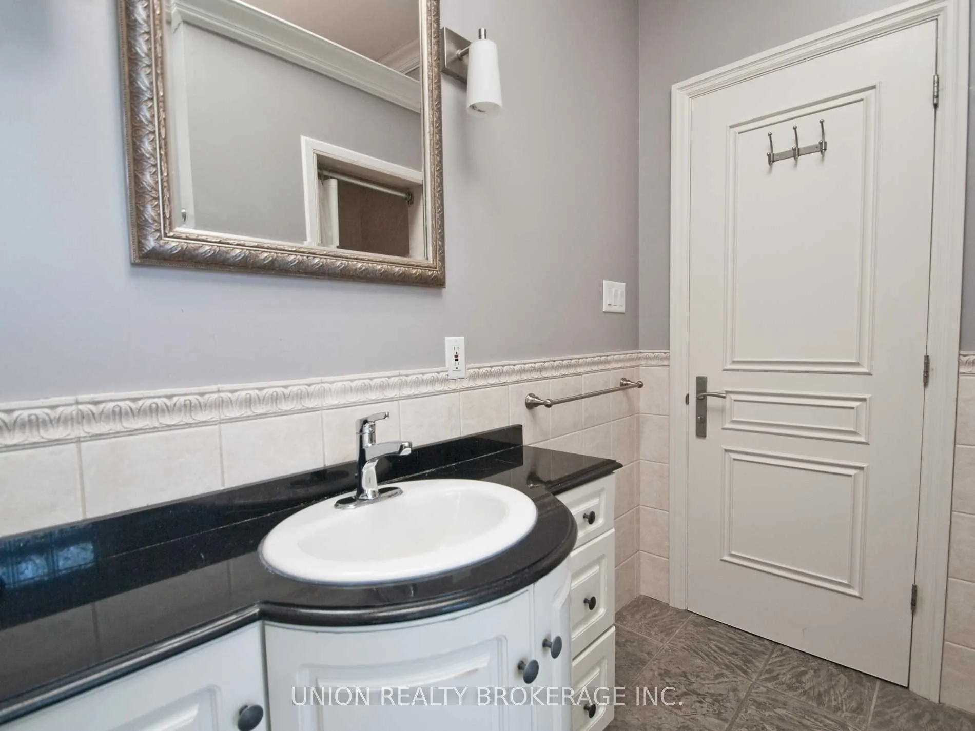 3 Scarborough Road, #Main