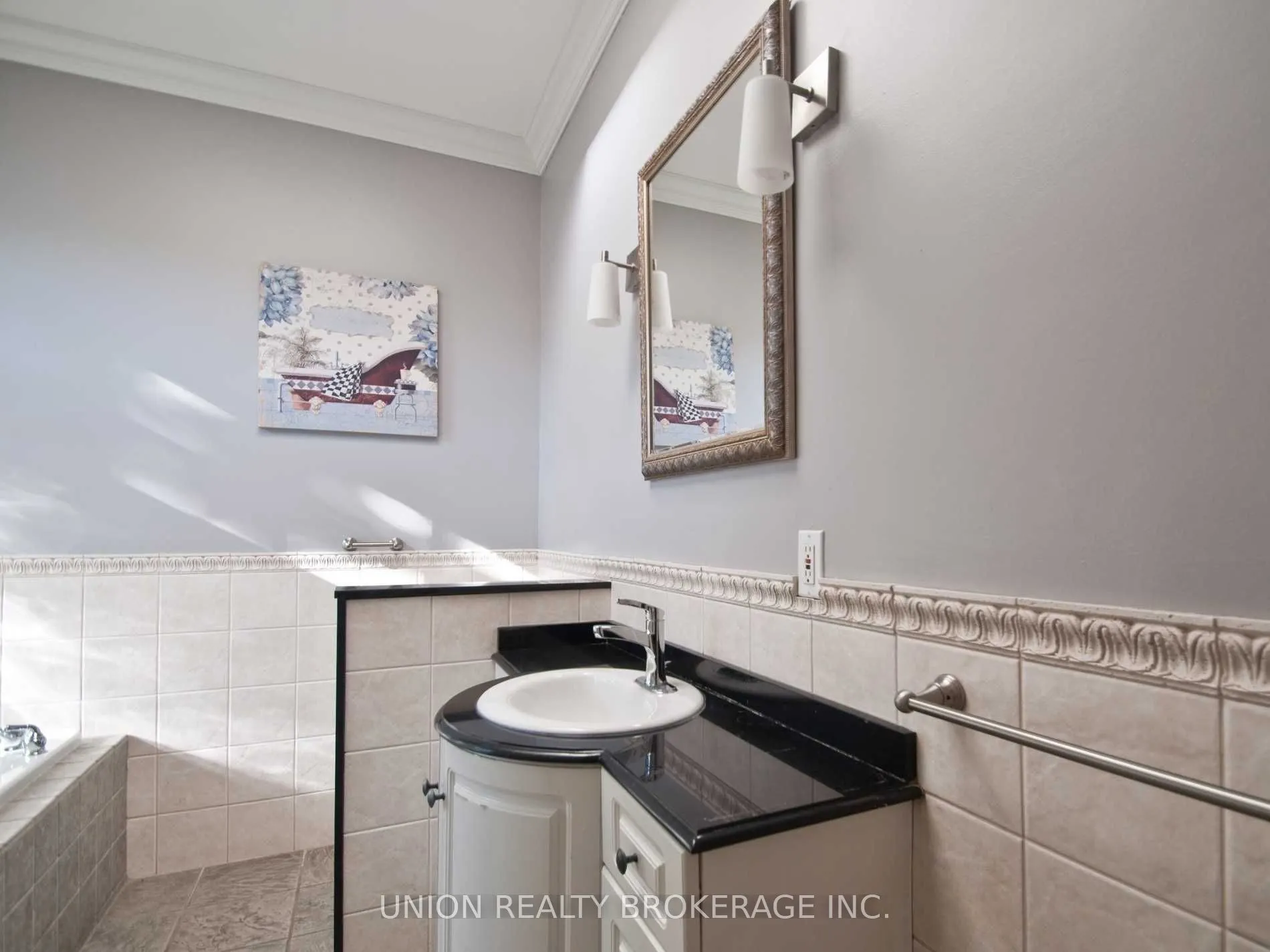 3 Scarborough Road, #Main