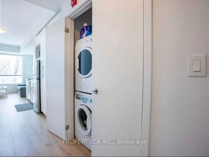 1800 Simcoe Street, #304