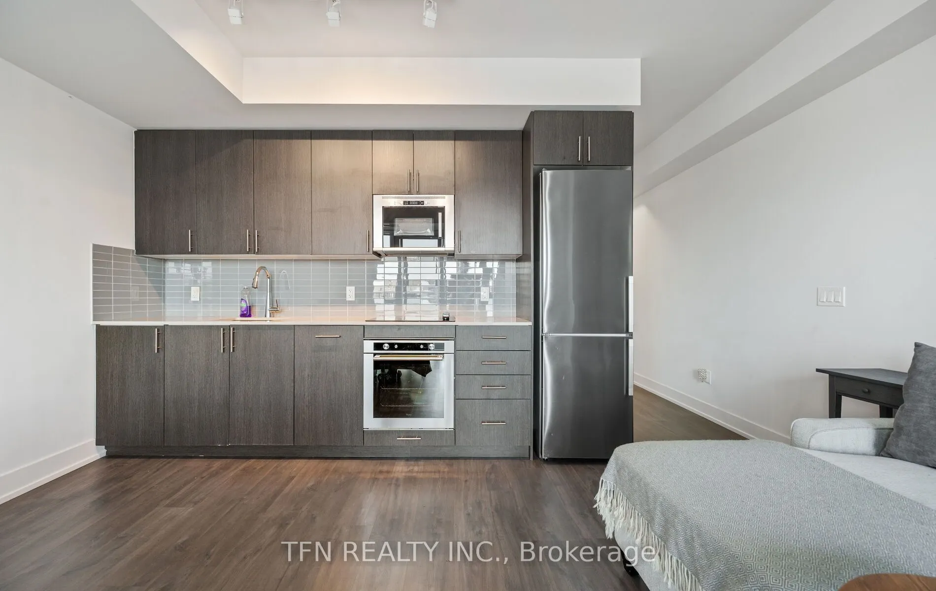 2550 Simcoe Street N, #219