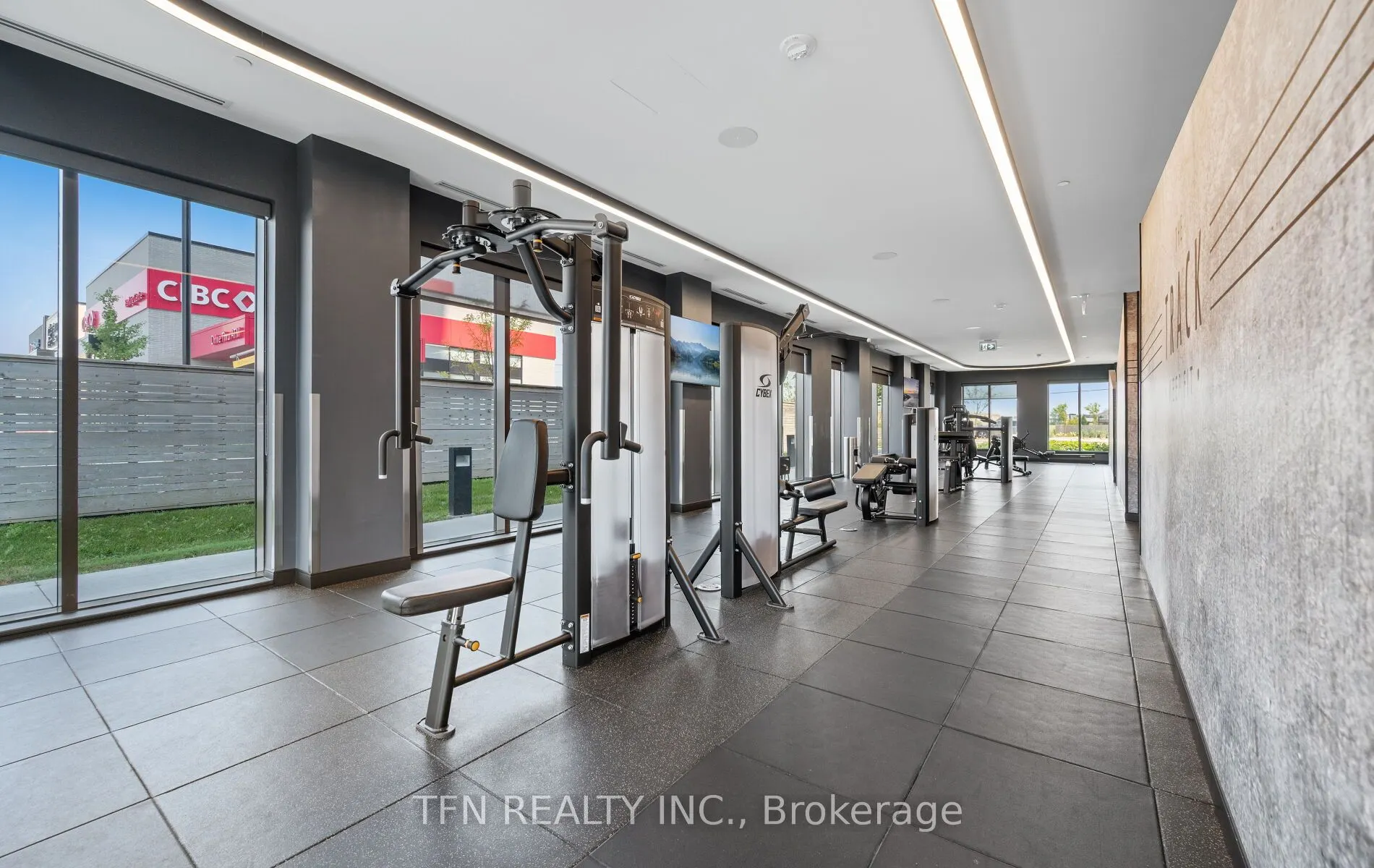 2550 Simcoe Street N, #219