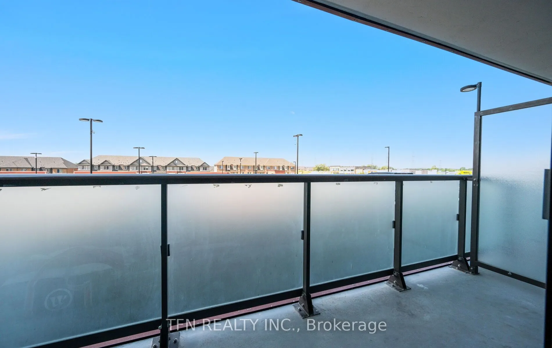 2550 Simcoe Street N, #219