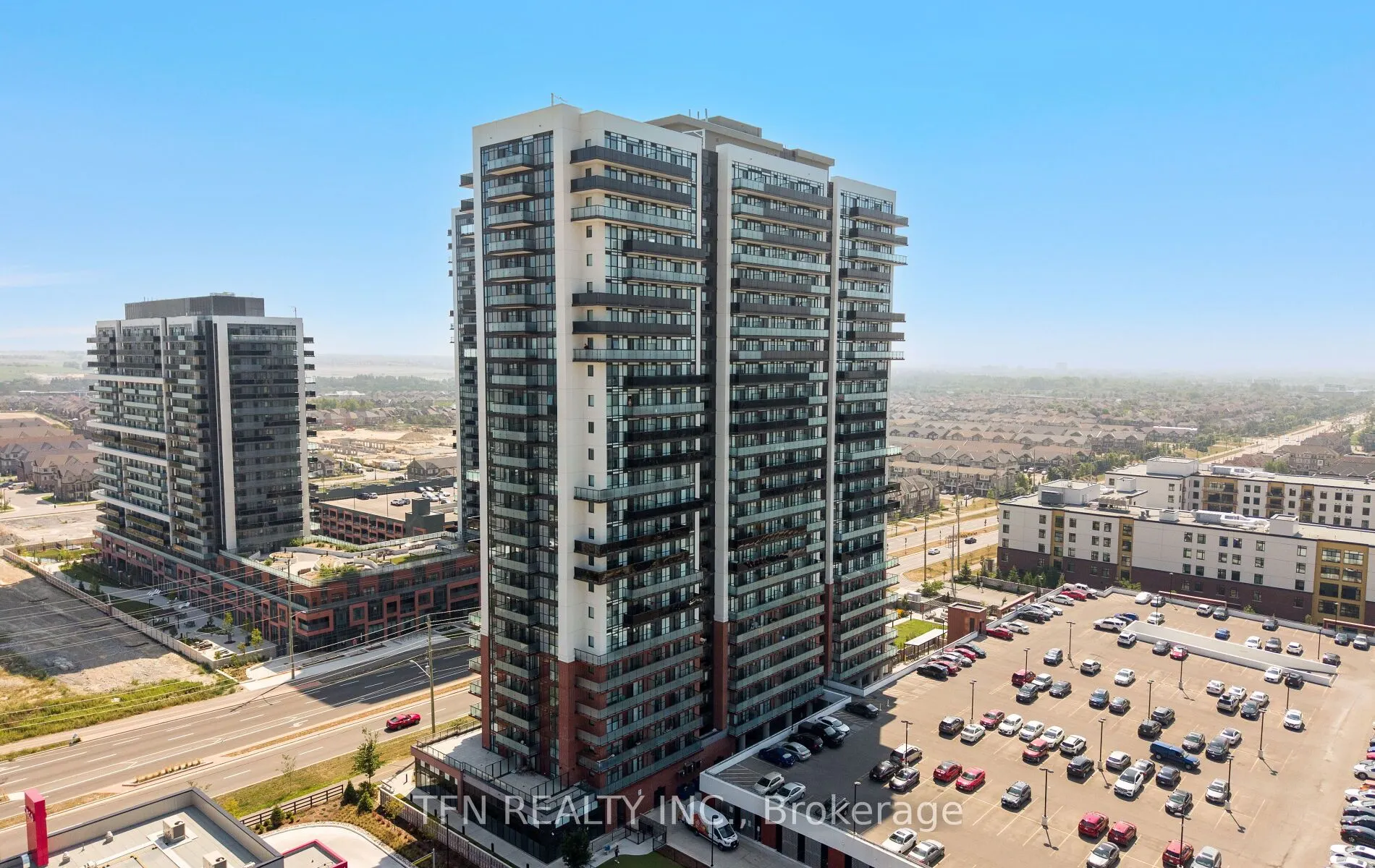 2550 Simcoe Street N, #219