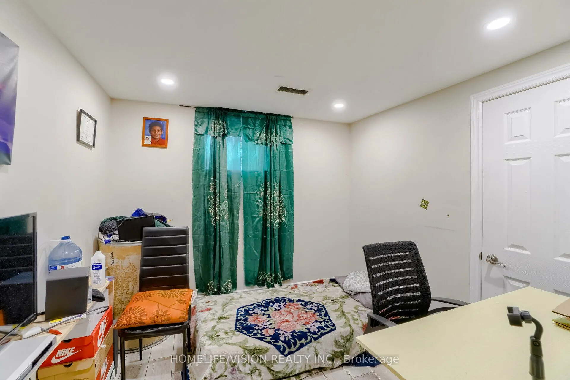 44 Armitage Drive