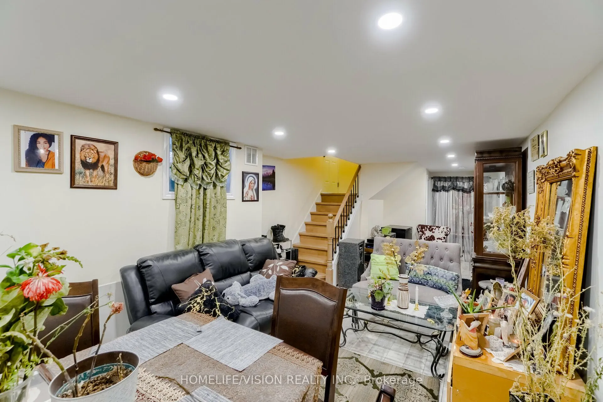 44 Armitage Drive