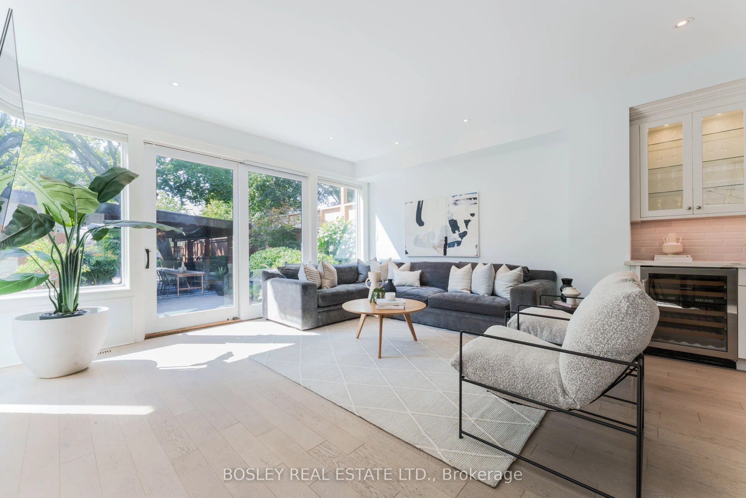 84 Blantyre Avenue