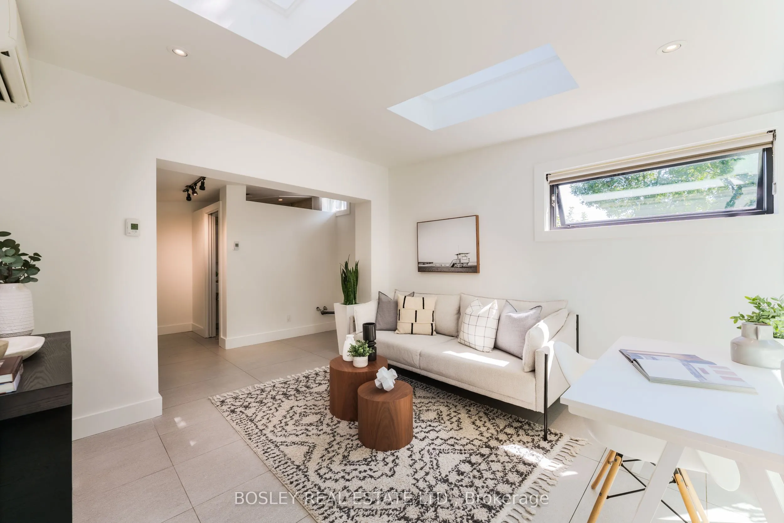 84 Blantyre Avenue