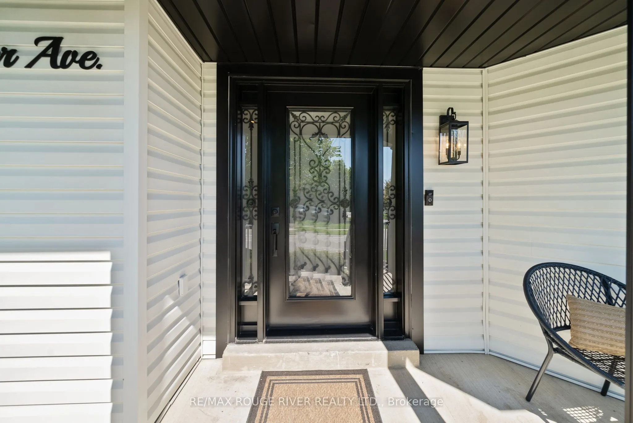 10 Sawyer Avenue