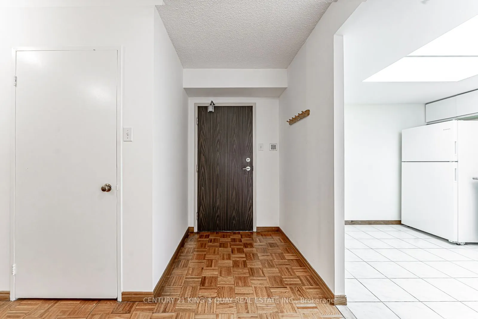 350 Alton Towers Circle, #401