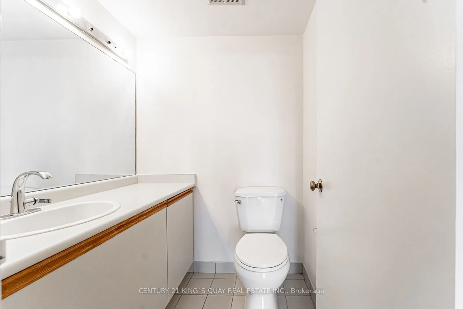 350 Alton Towers Circle, #401