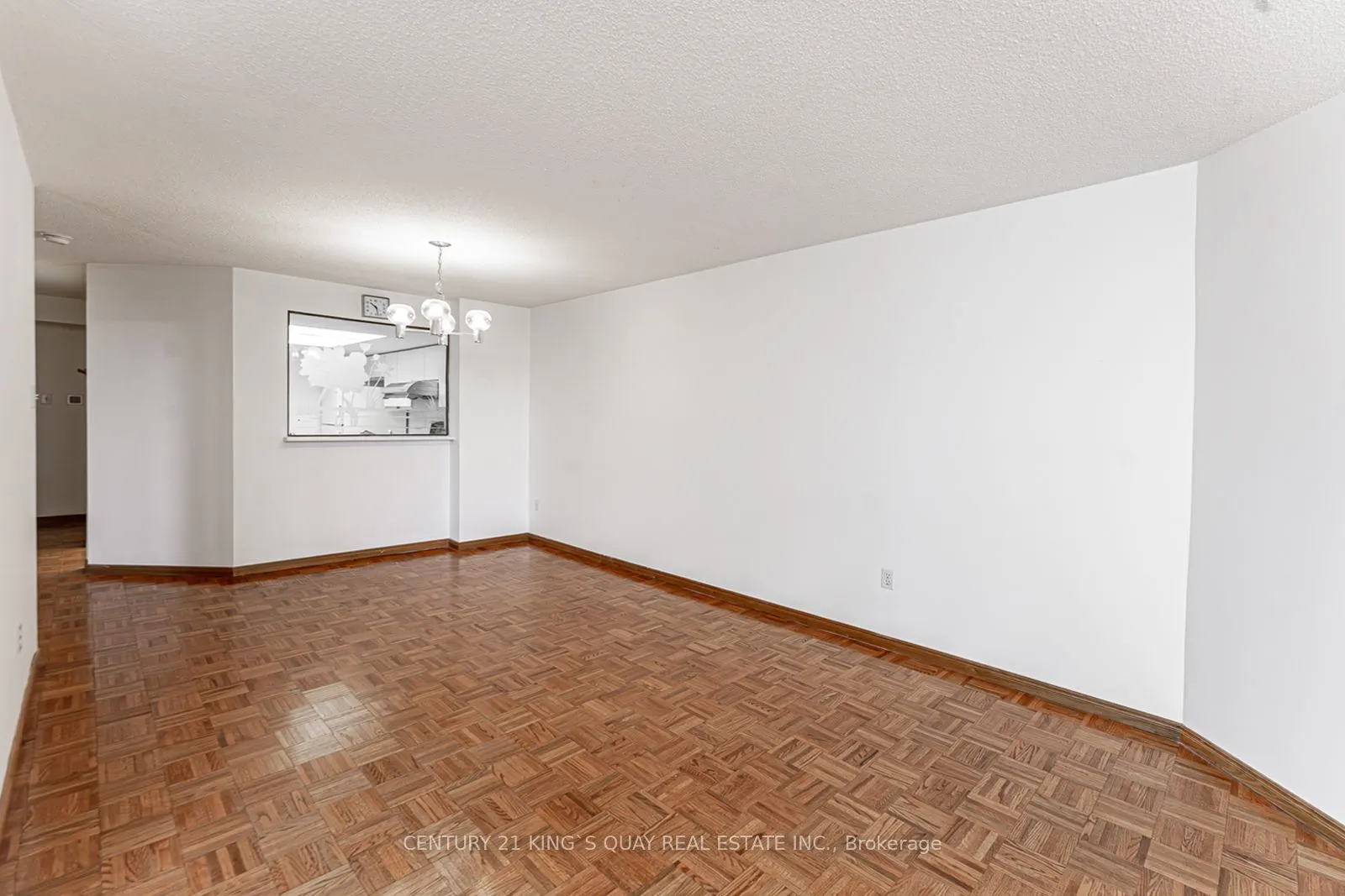 350 Alton Towers Circle, #401